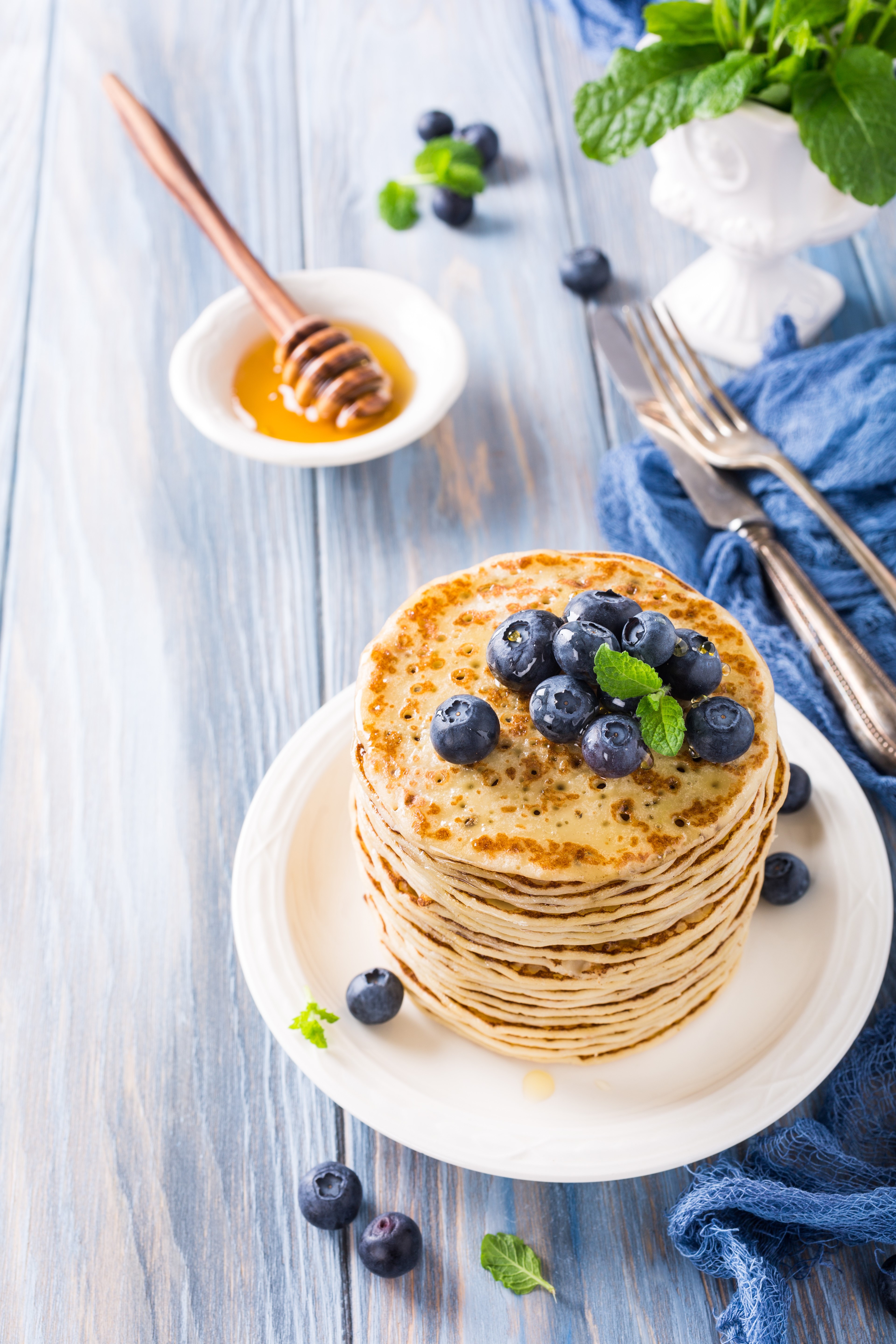 Pancakes with Blueberries and Honey HD Phone Wallpaper