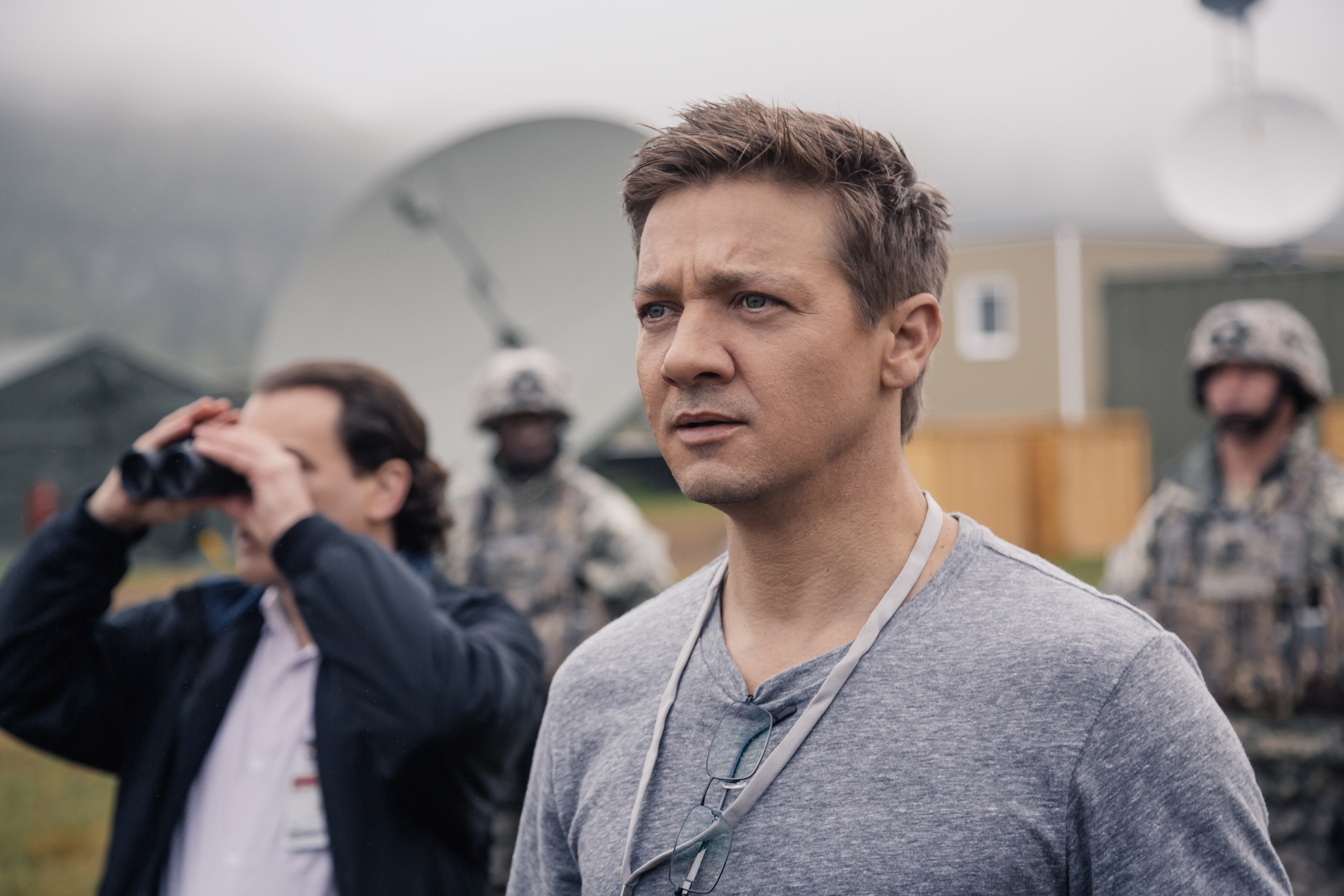Jeremy Renner in Arrival 2016 HD Wallpaper