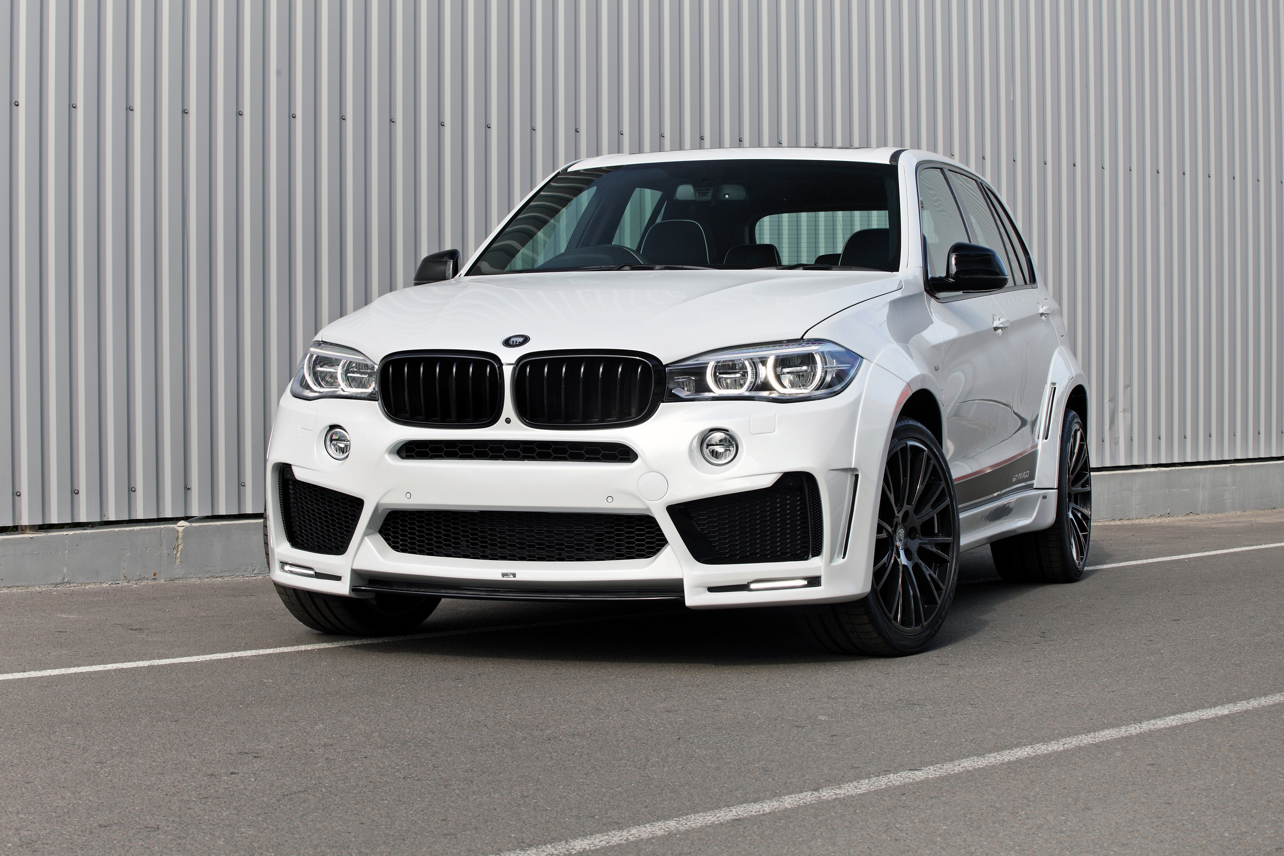 4K White BMW F15 Lumma Design Front HD Wallpaper
