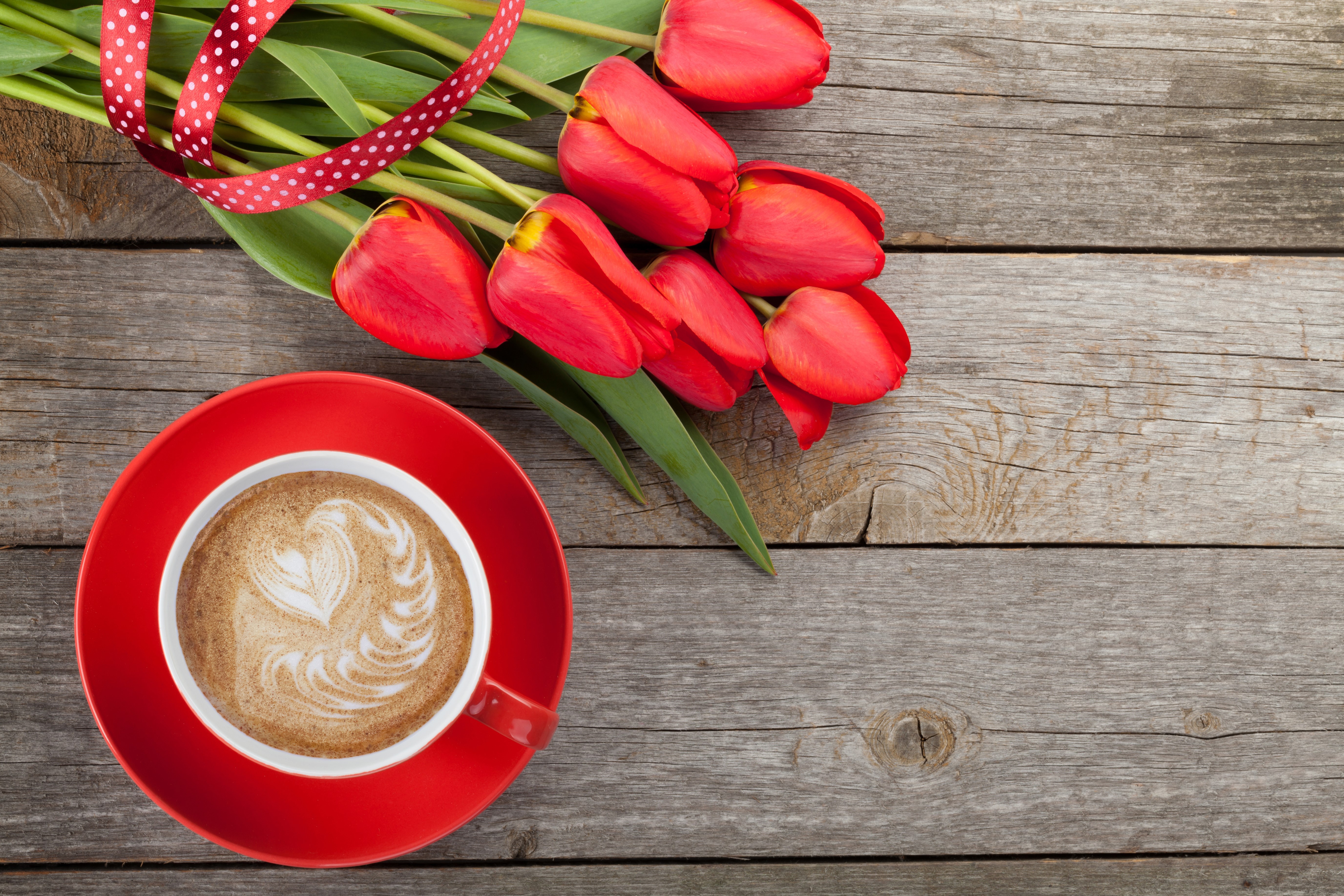 Red Tulips and Cappuccino on Wood HD Wallpaper