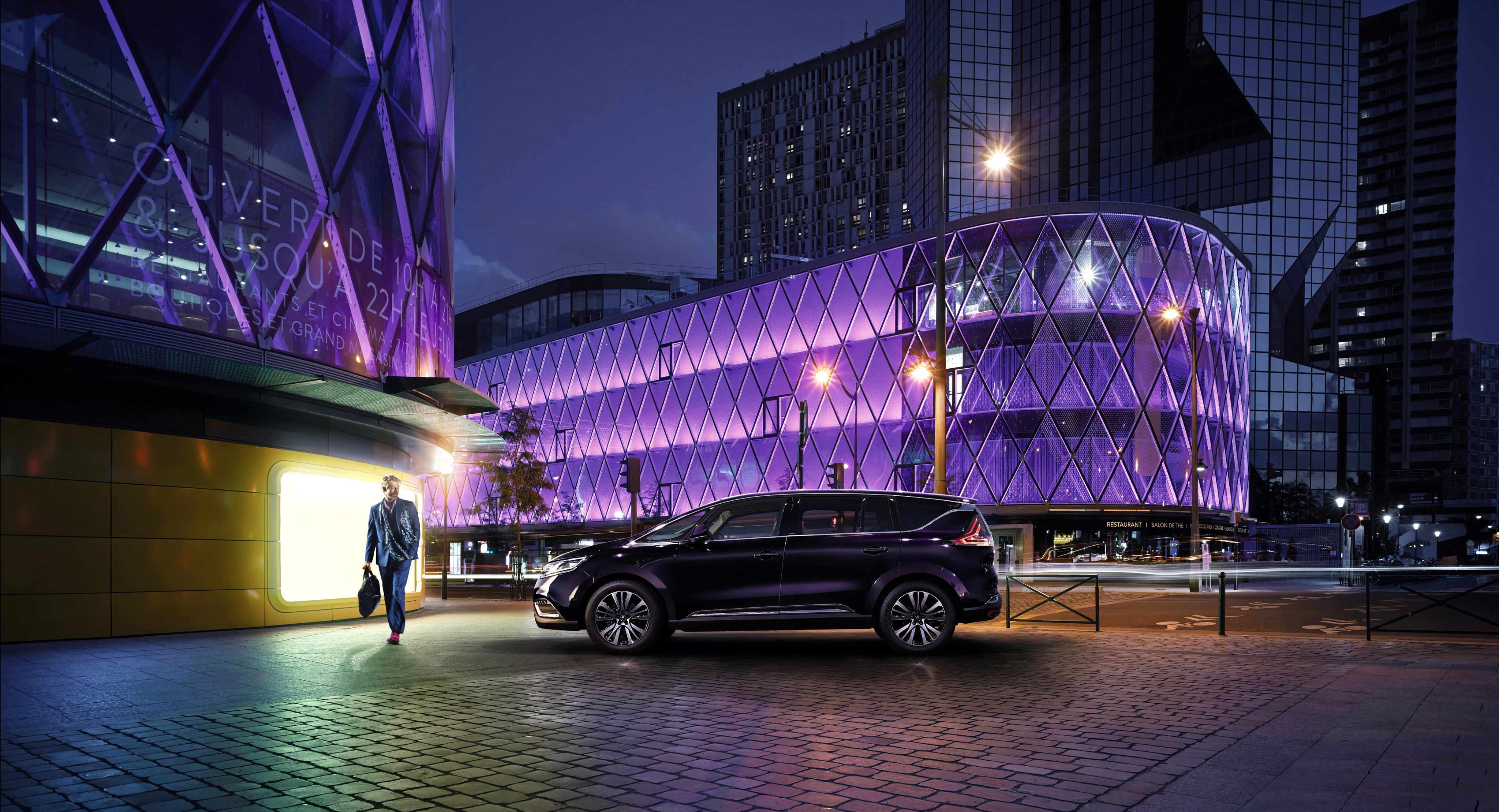 Renault 2015 Espace Initiale Paris at Night HD Wallpaper