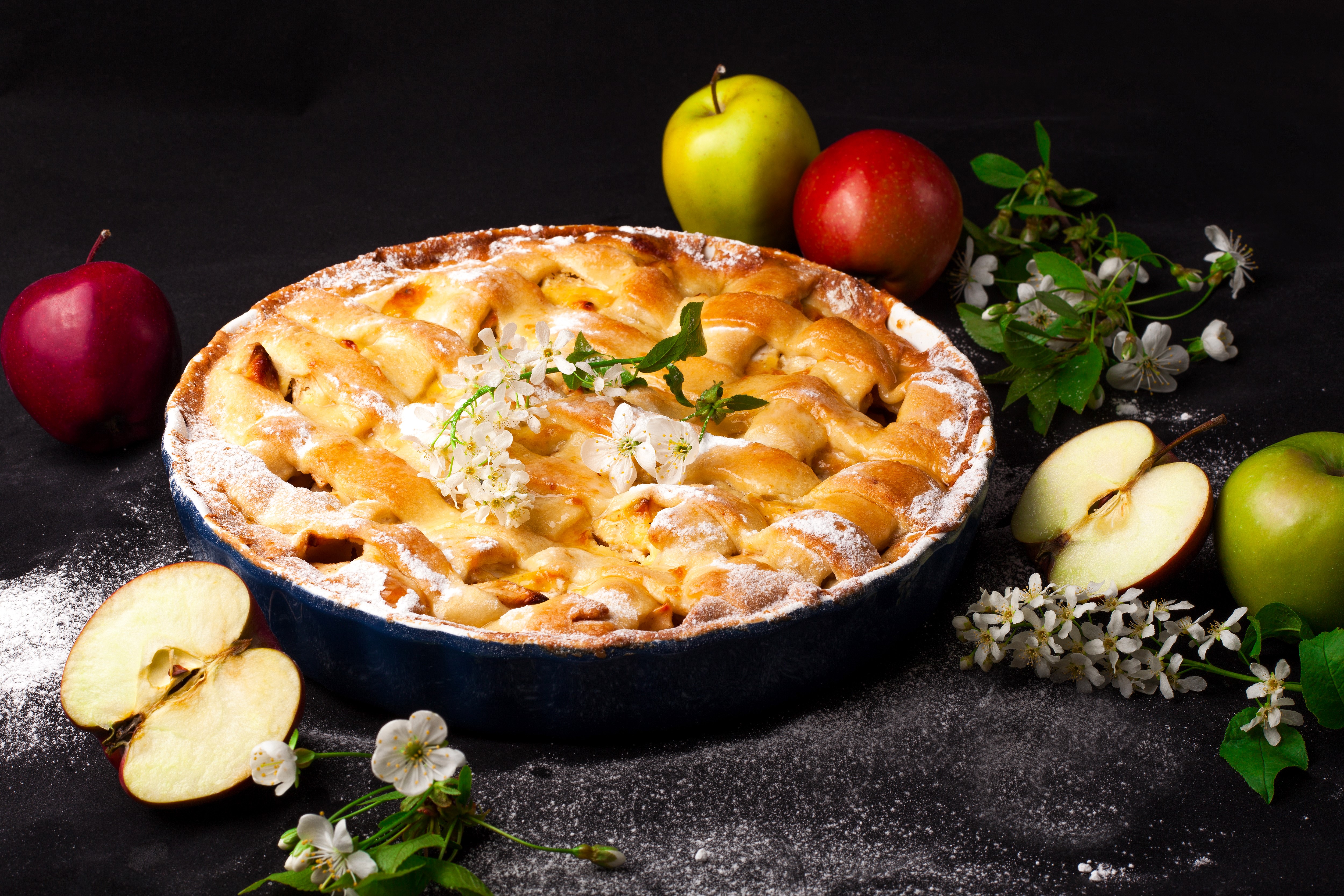 Apple Pie with Apples and Flowers HD Wallpaper