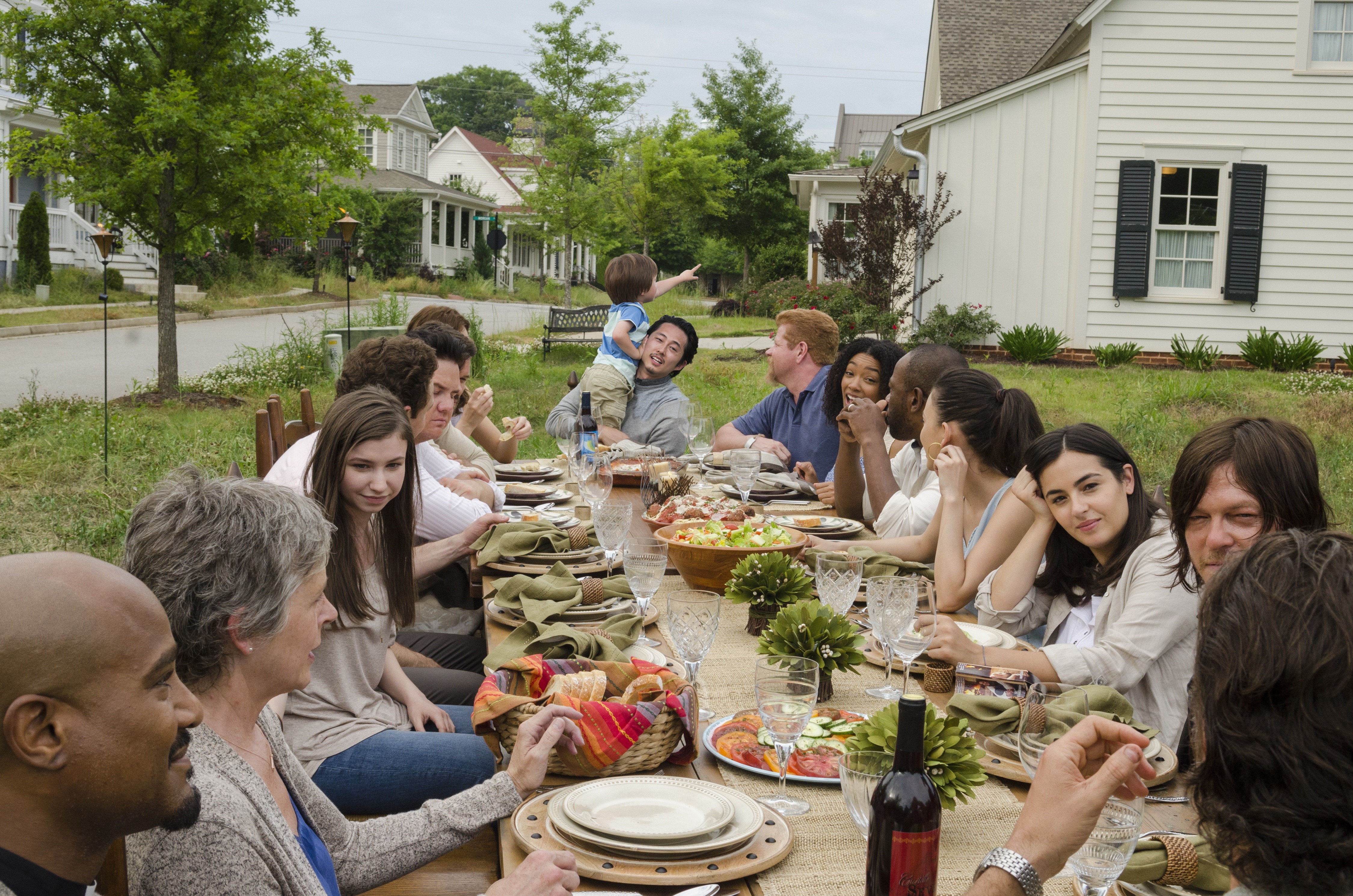 The Walking Dead TV: People at a Table HD Wallpaper