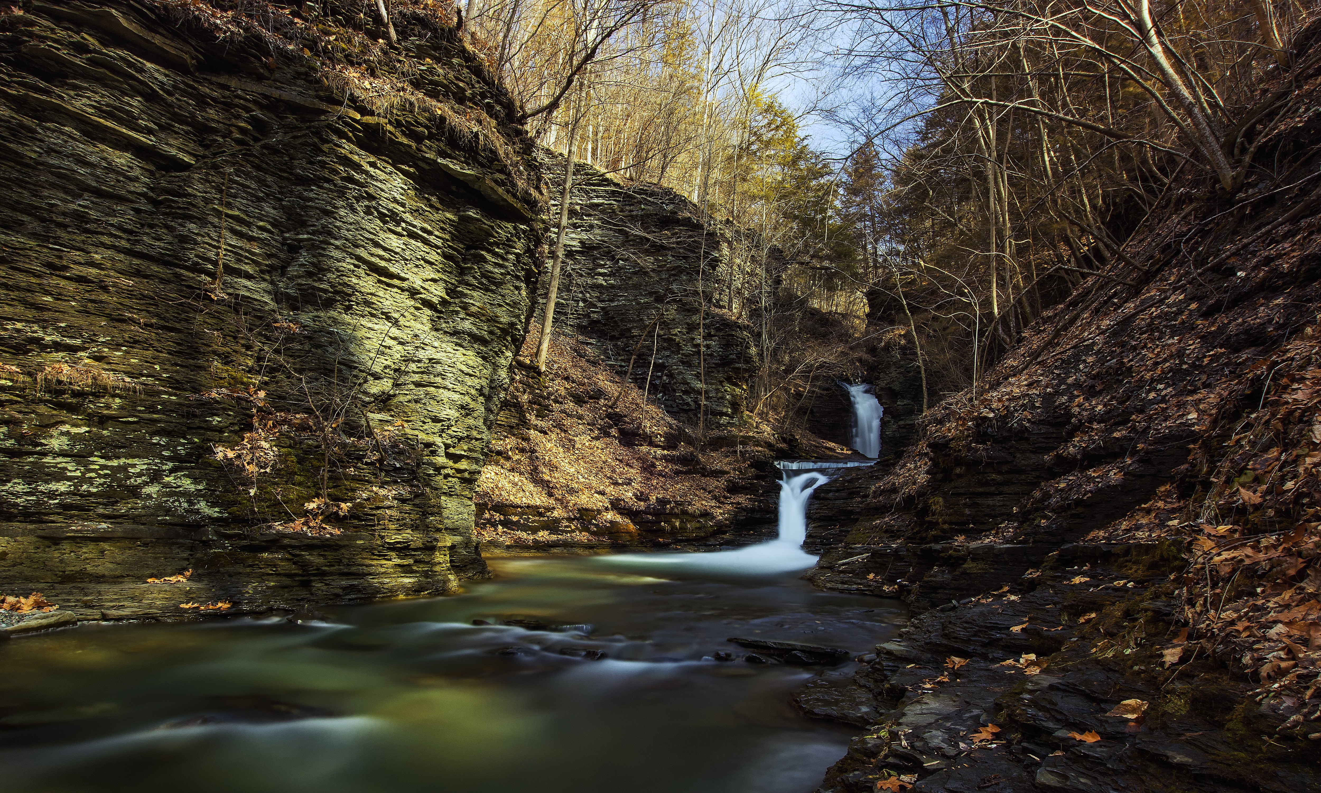 Waterfalls in Autumn at Deckertown Montour Falls, New York HD Wallpaper