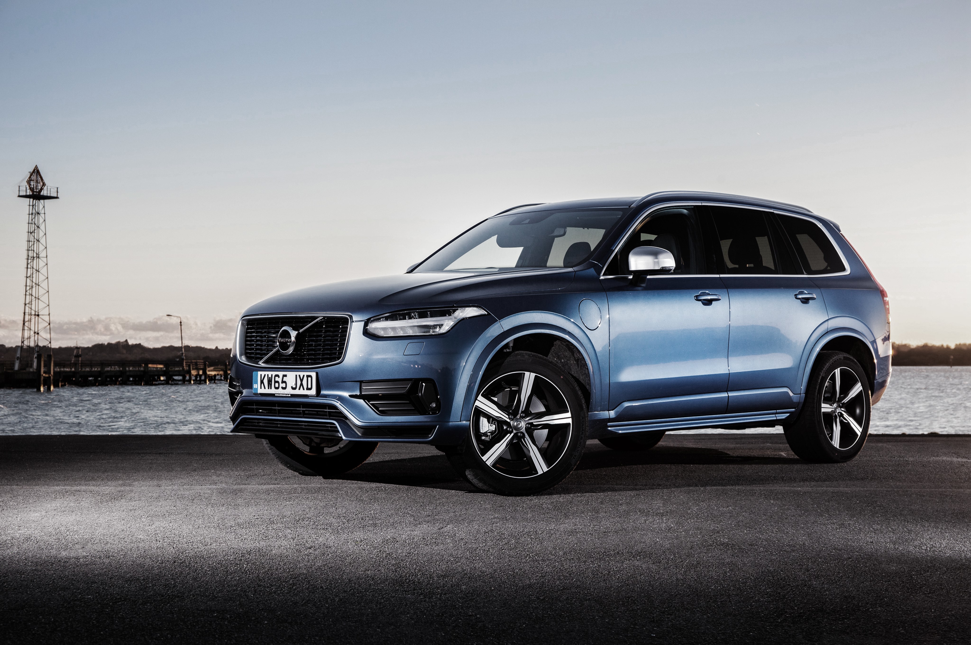 4K Volvo XC90 Crossover HD Wallpaper