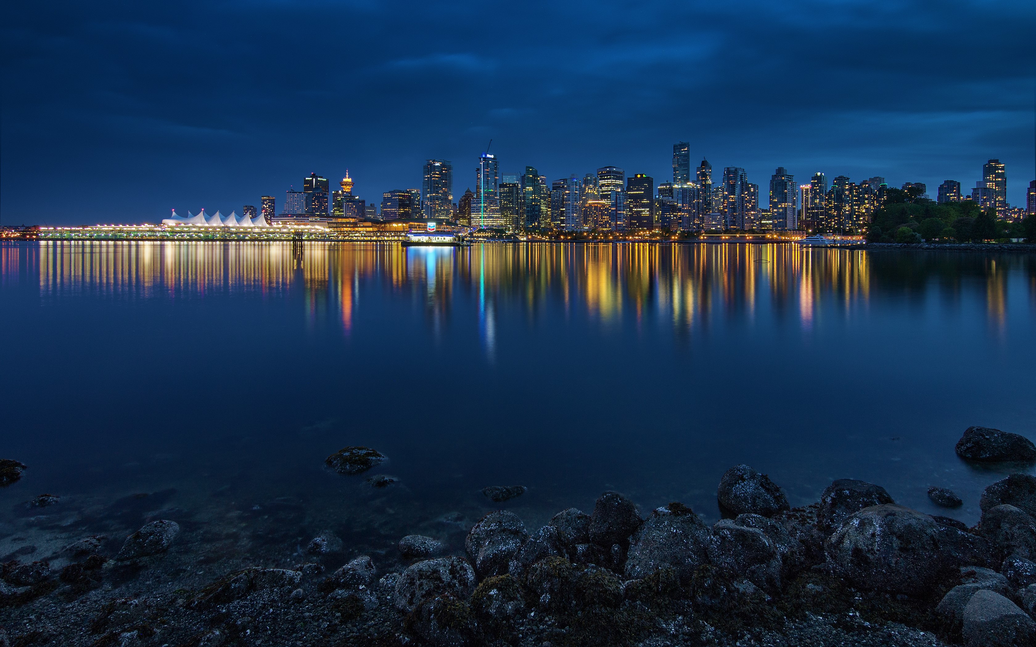 Vancouver Skyline and Stanley Park at Night HD Wallpaper