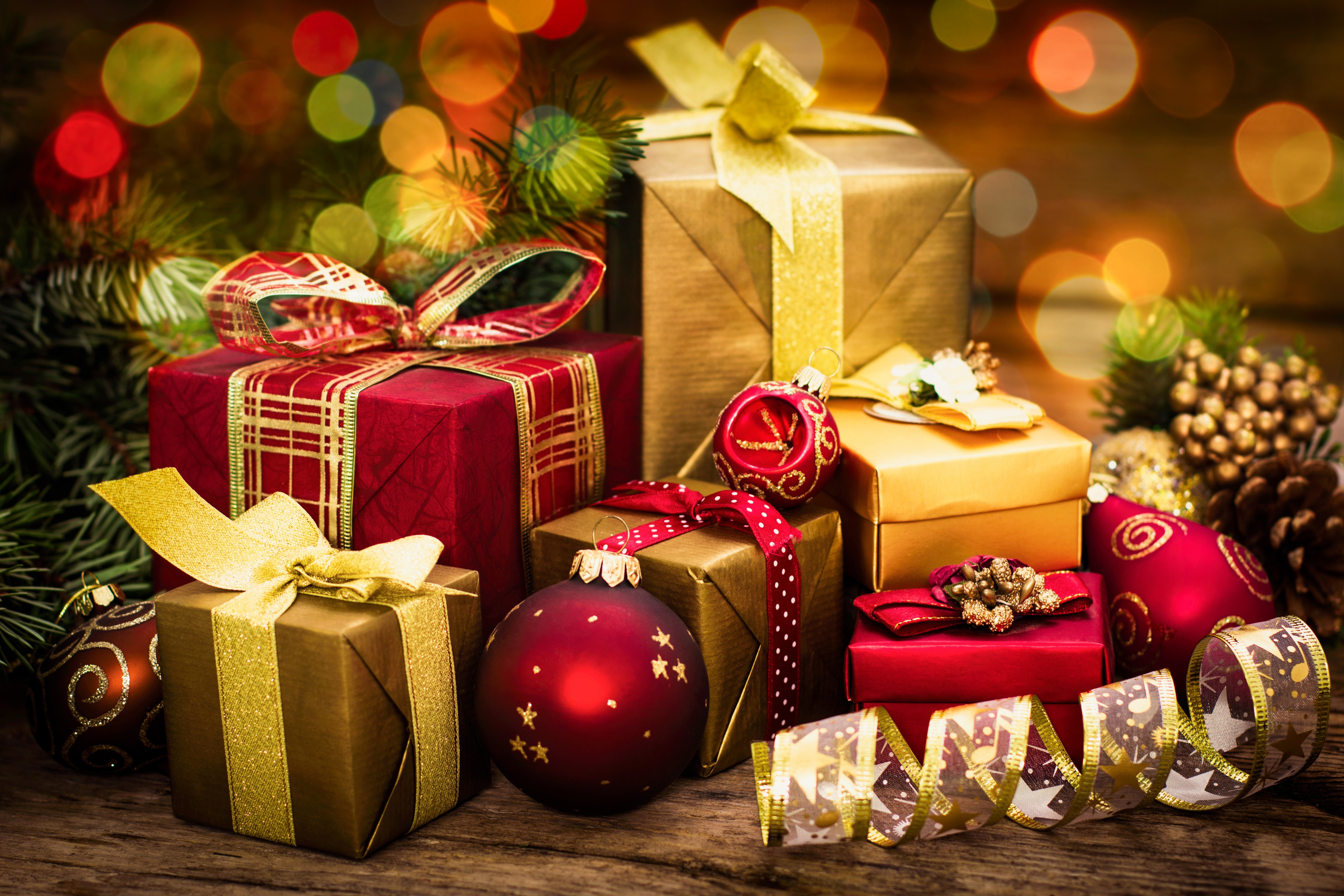 Christmas Gifts and Ornaments with Bokeh Lights HD Wallpaper
