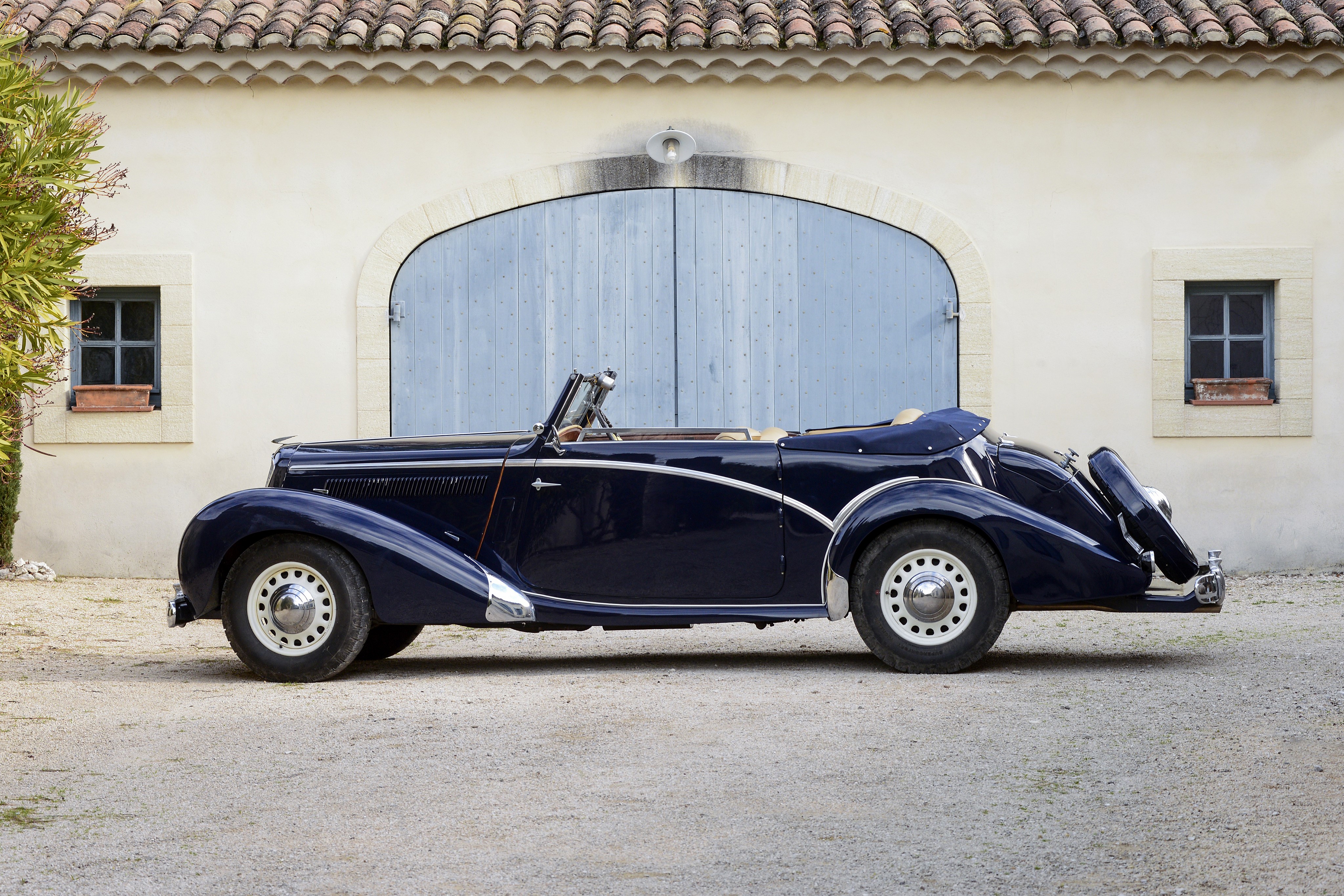 1938-52 Salmson S4-61 Cabriolet in Blue HD Wallpaper
