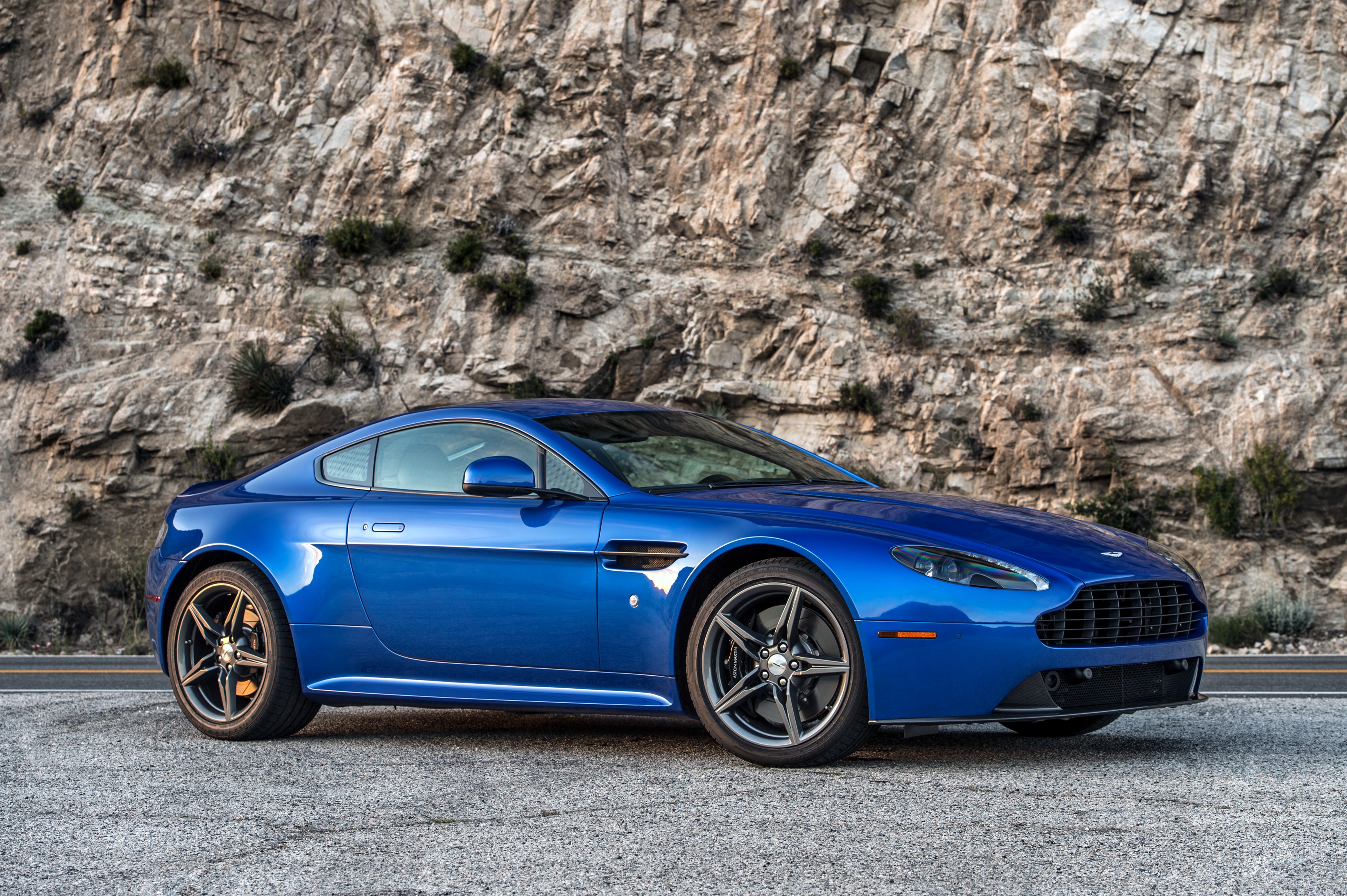 Blue 2017 Aston Martin V8 Vantage GTS HD Wallpaper