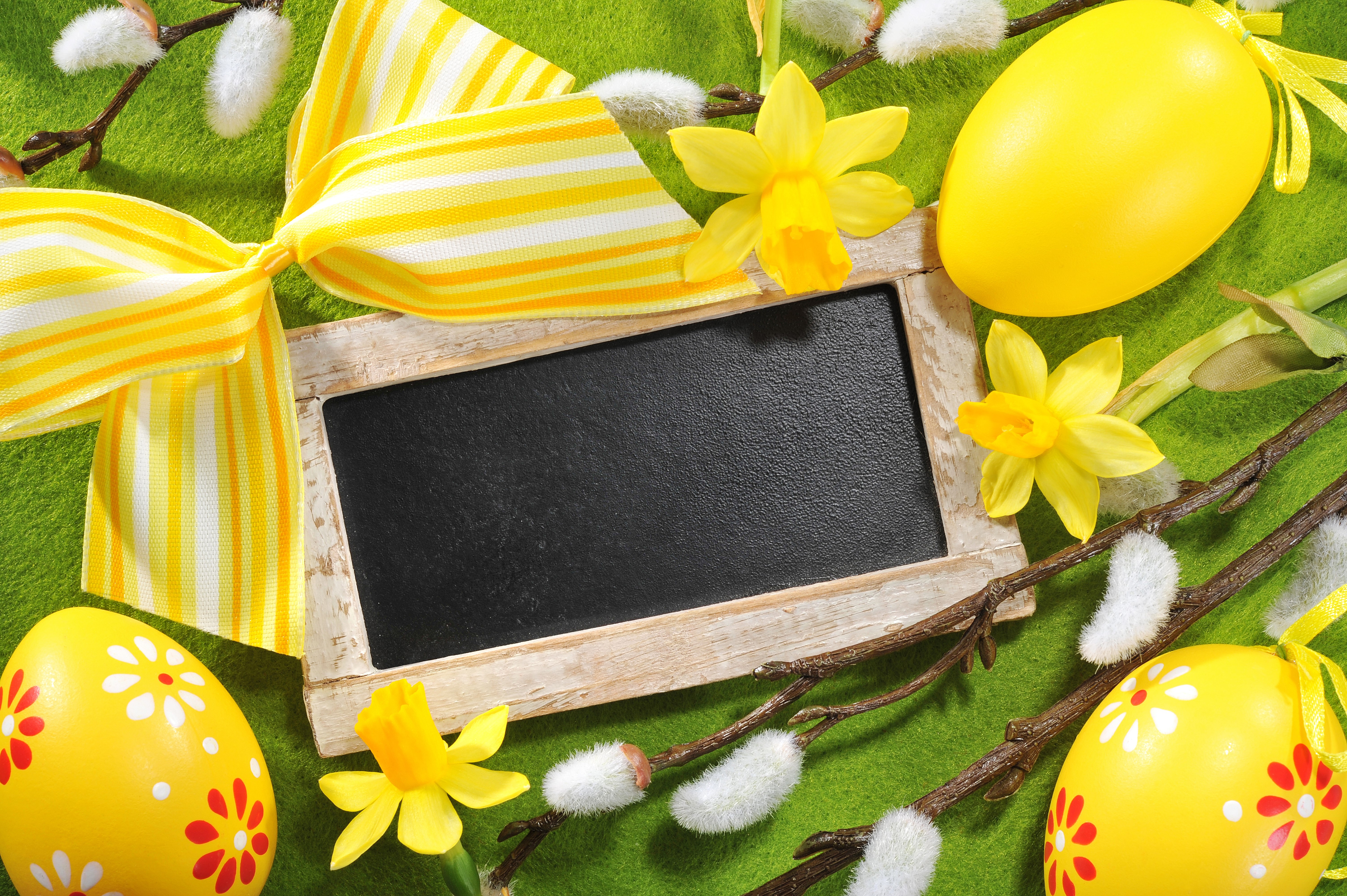 Easter greeting card with eggs, daffodils, and chalkboard HD Wallpaper
