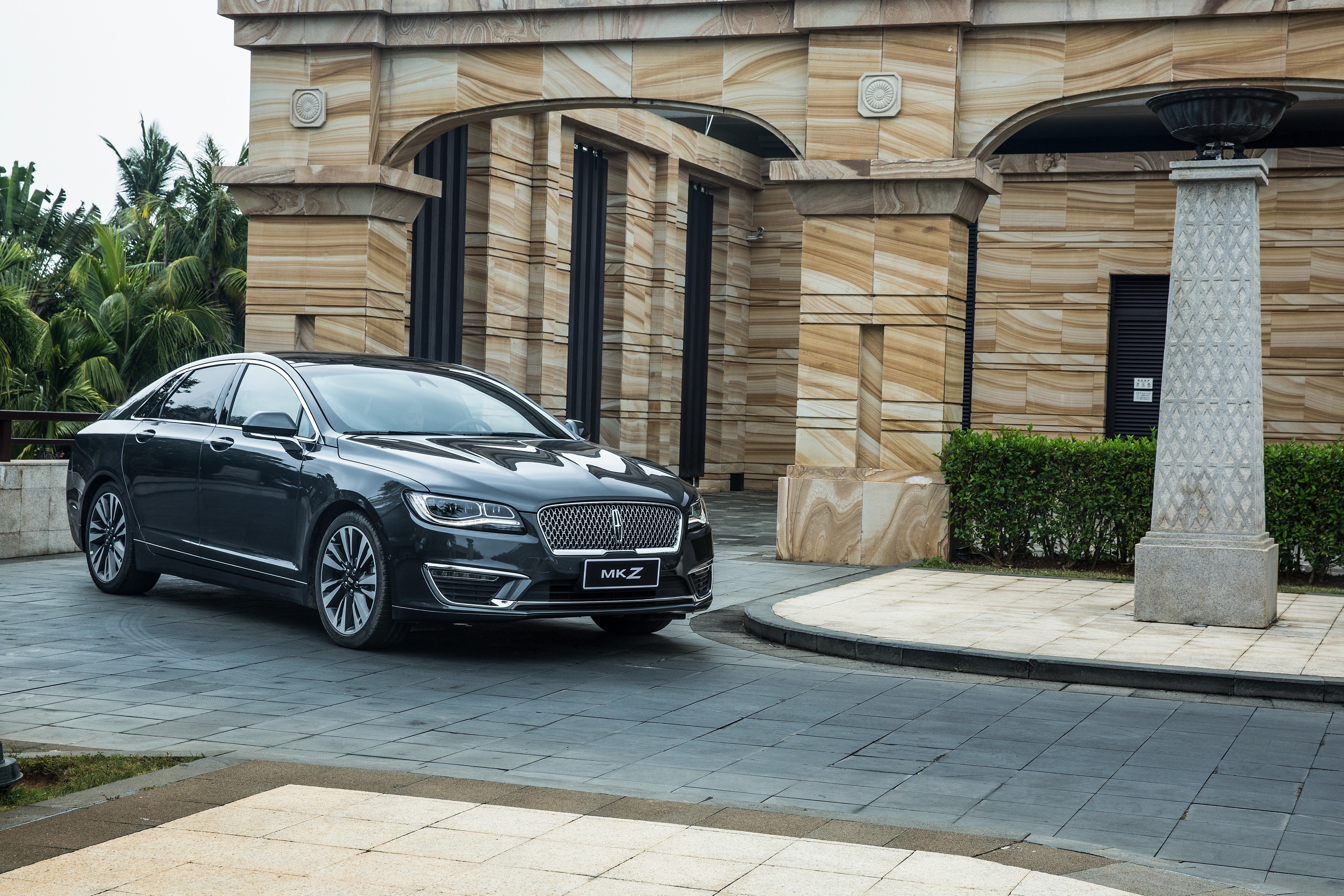 4K 2017 Lincoln MKZ HD Wallpaper