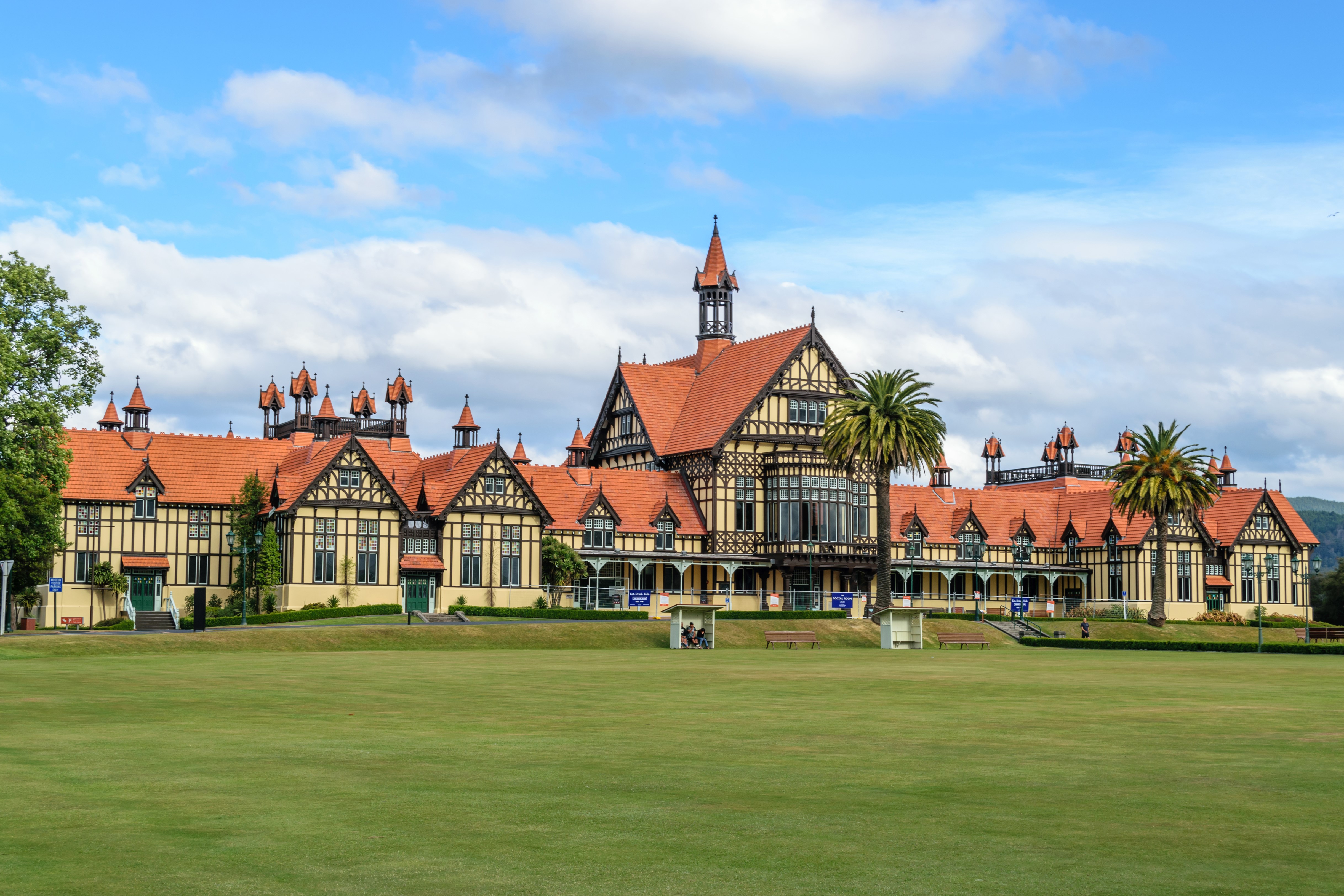 Rotorua Museum, New Zealand HD Wallpaper