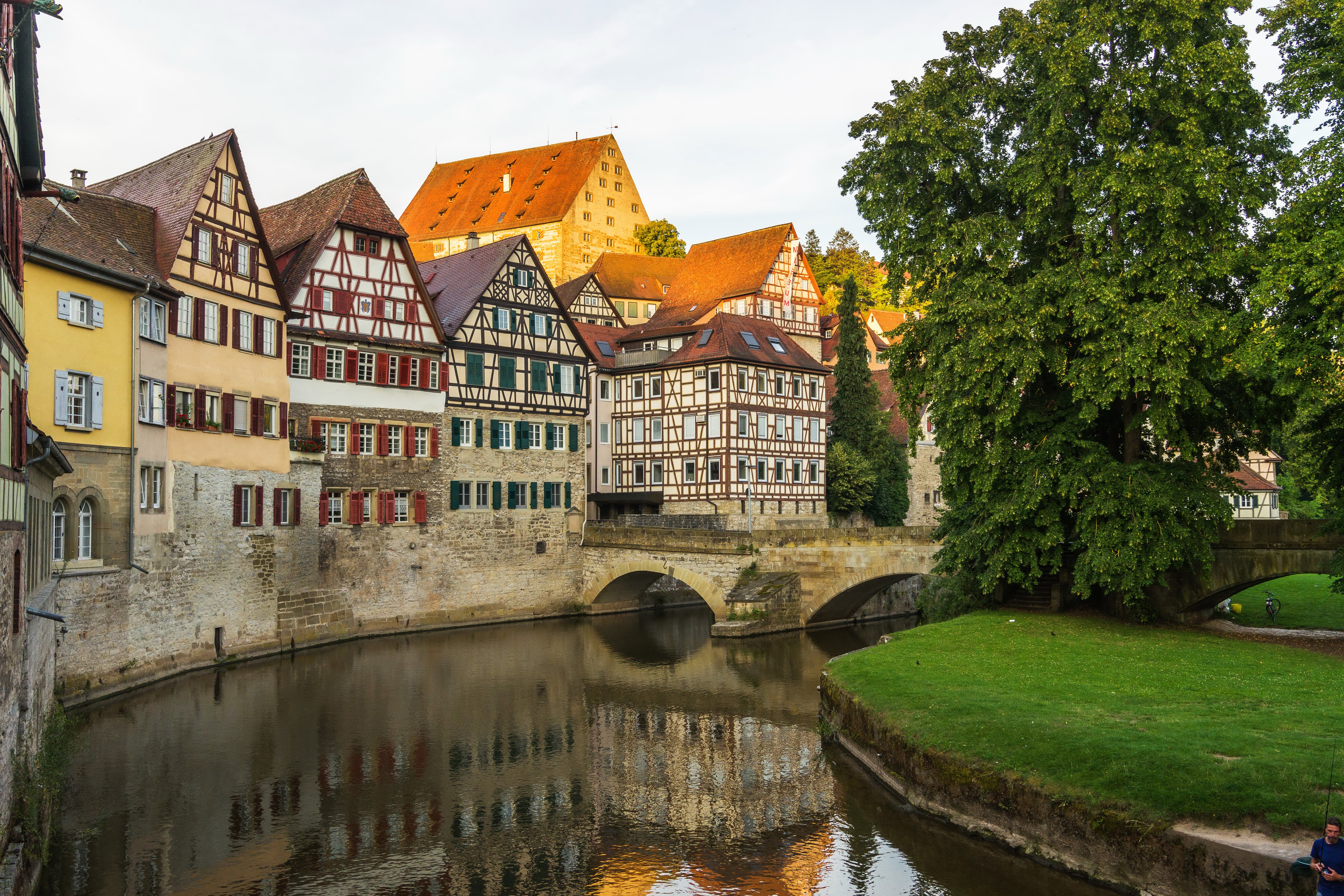 Schwabisch Hall Germany Riverfront Houses and Bridges HD Wallpaper