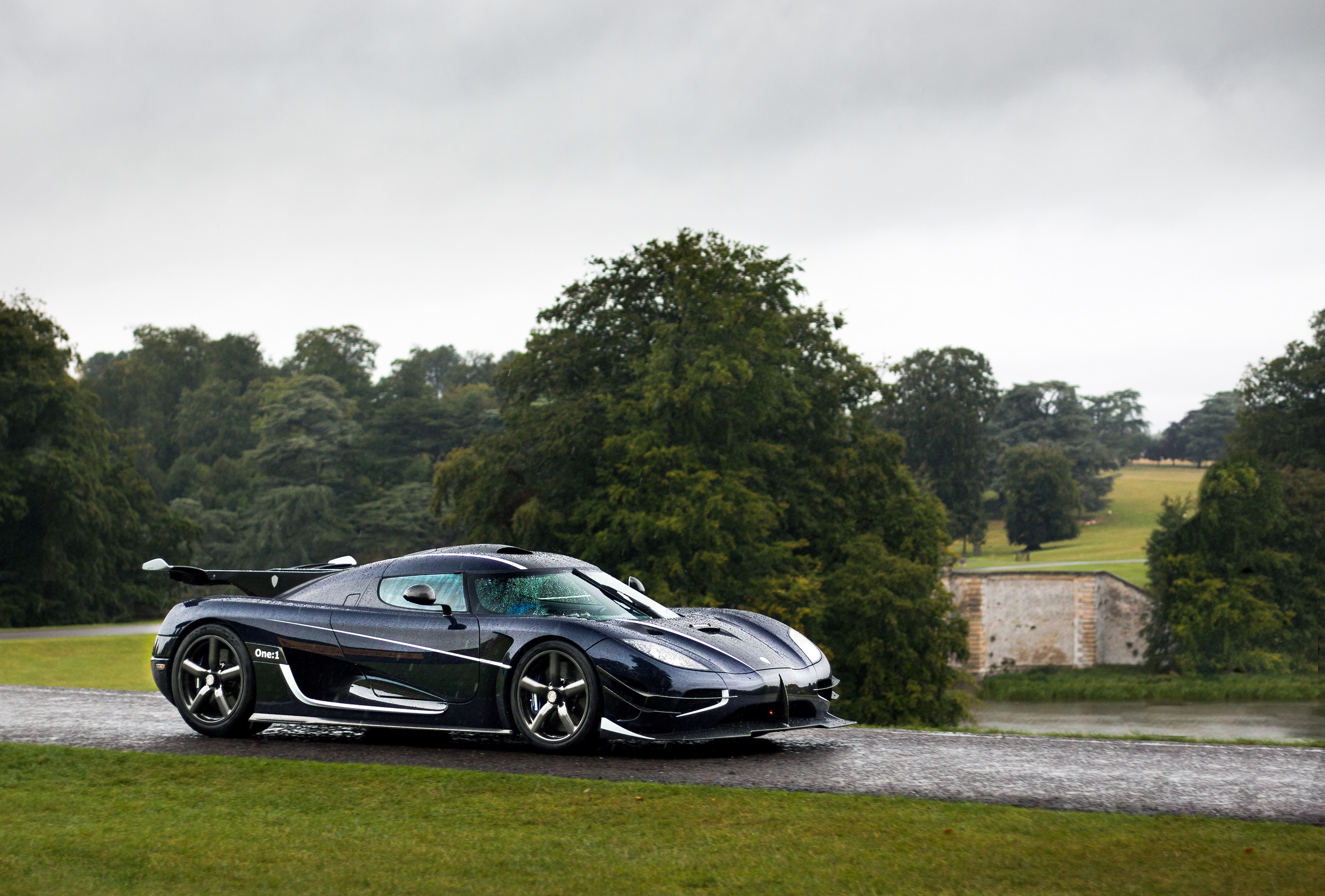 Koenigsegg One:1 in the rain HD Wallpaper