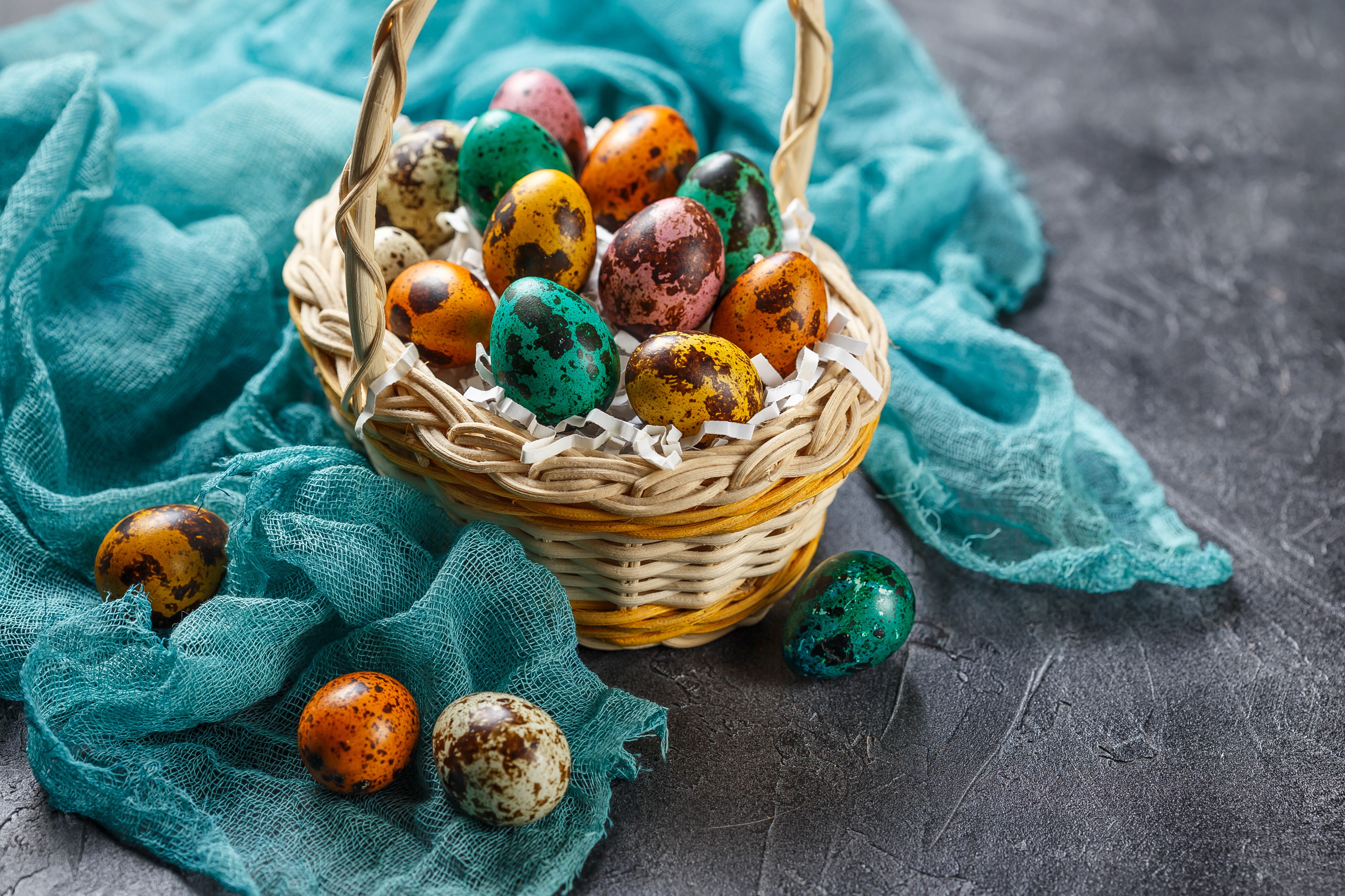 Easter Eggs in a Wicker Basket HD Wallpaper