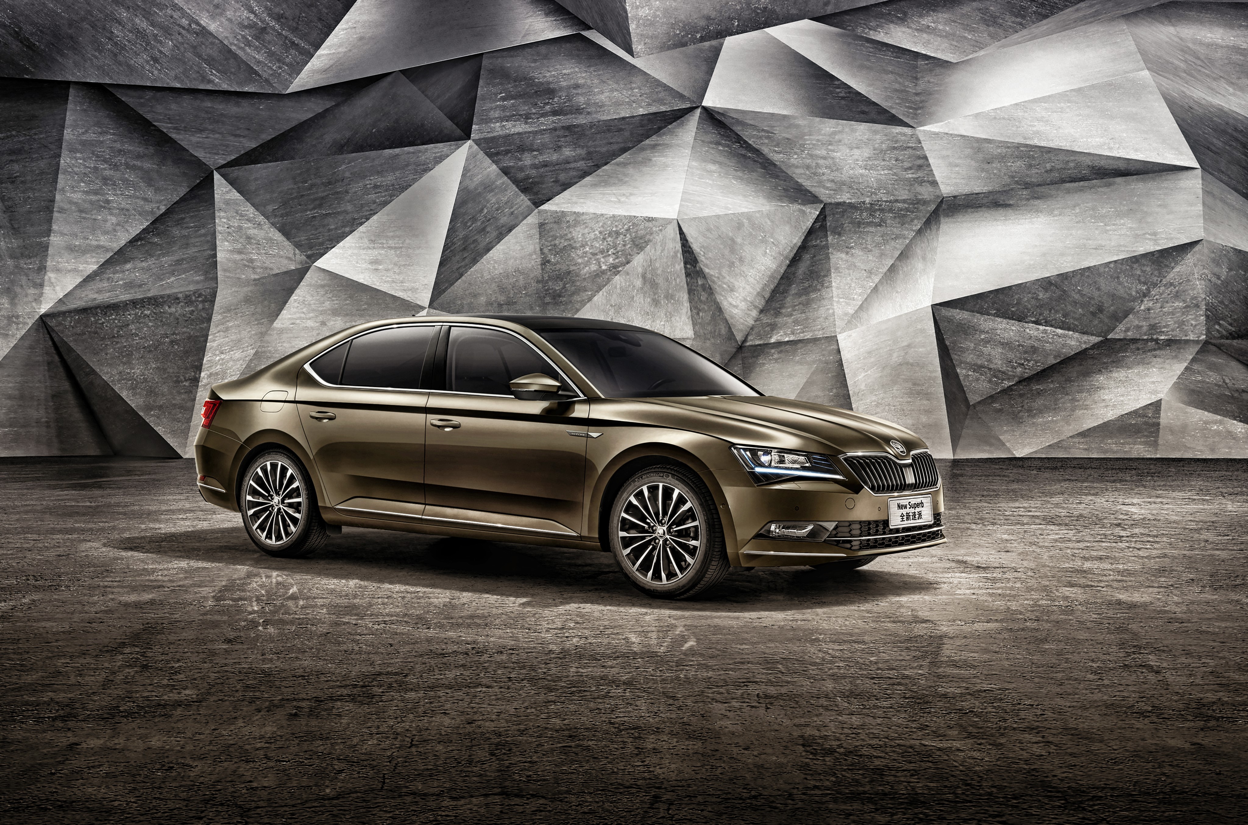 Skoda Superb 4K HD Wallpaper