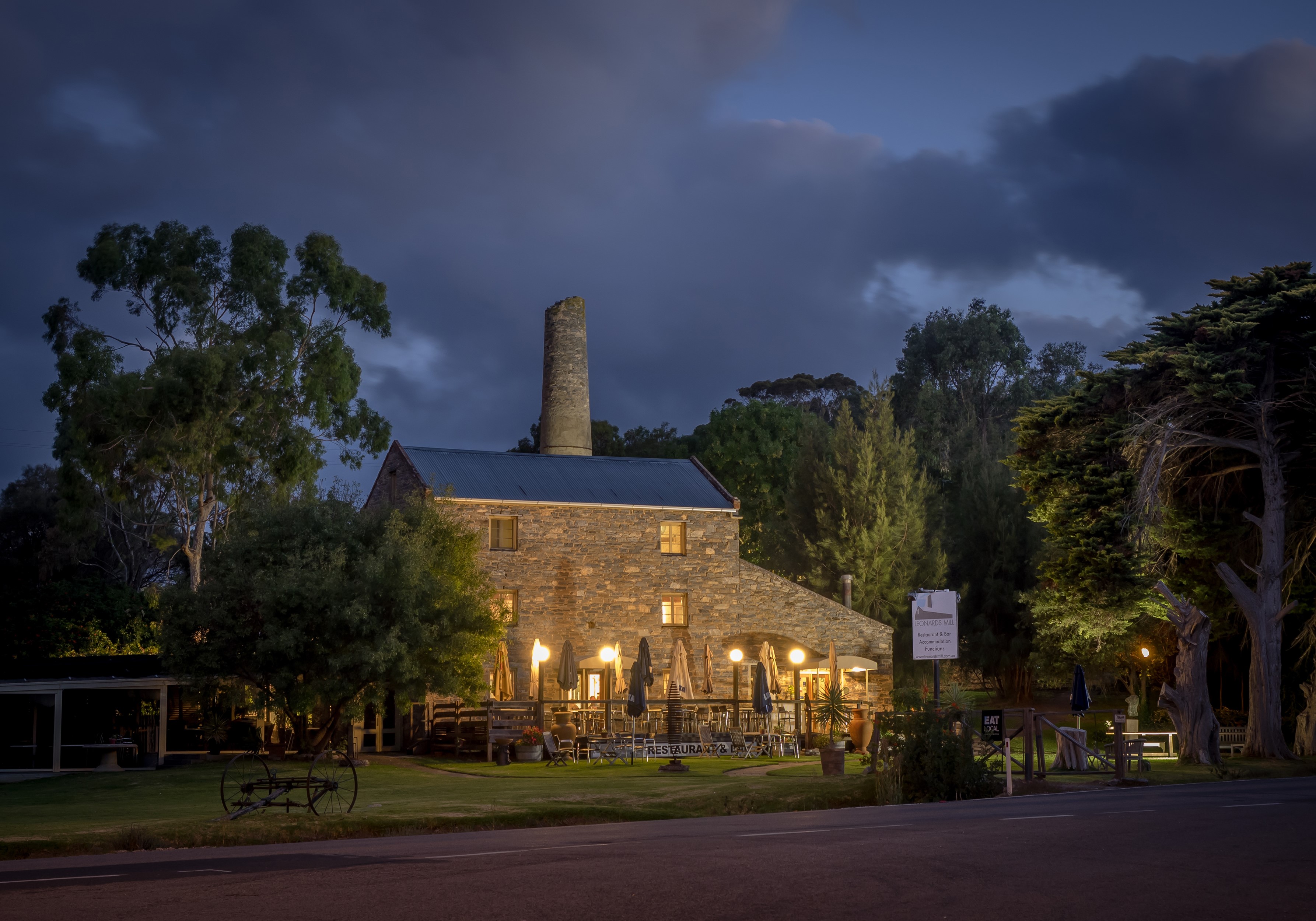 Leonards Mill Second Valley at night HD Wallpaper