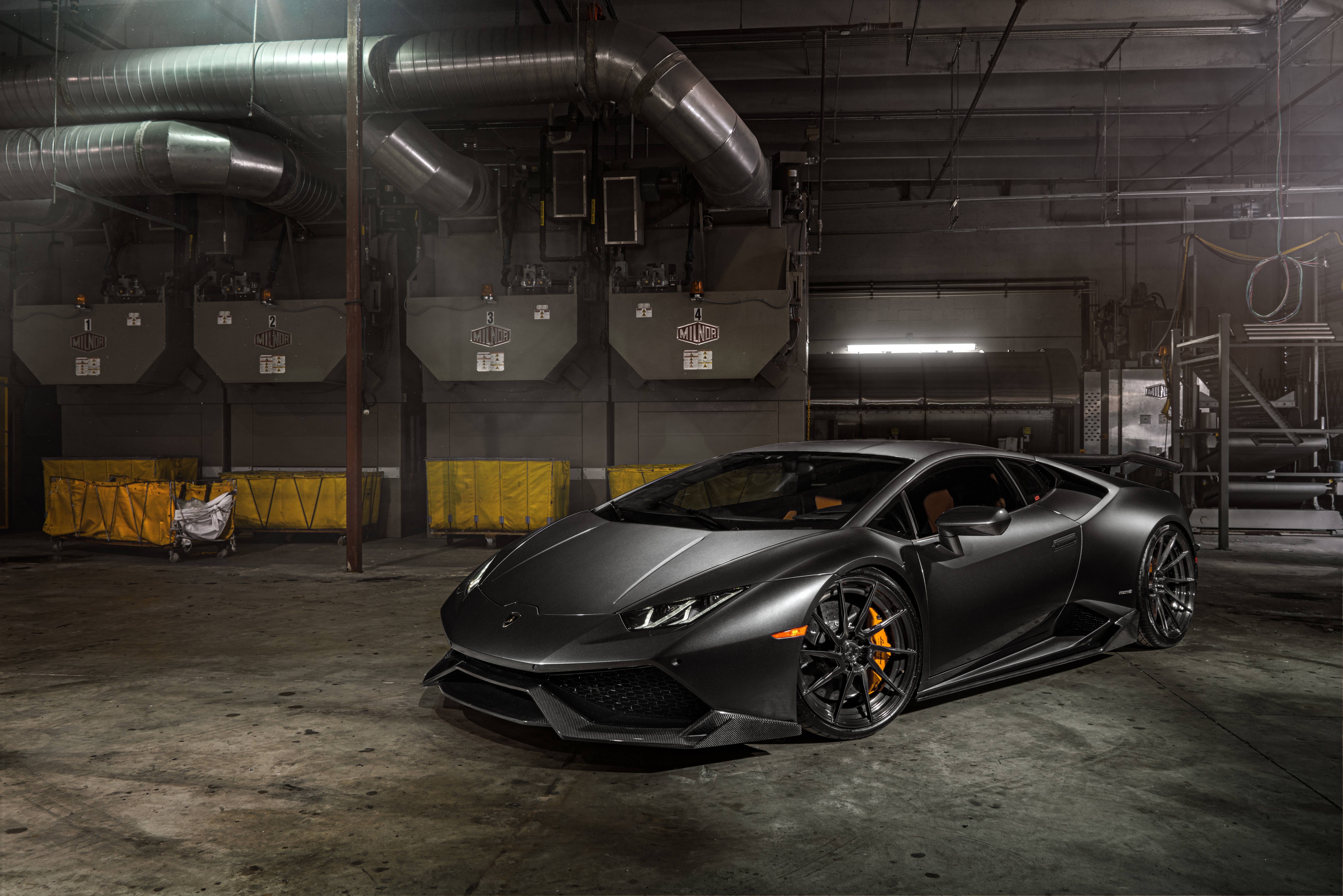 Lamborghini Huracan LP 610-4 in a warehouse HD Wallpaper