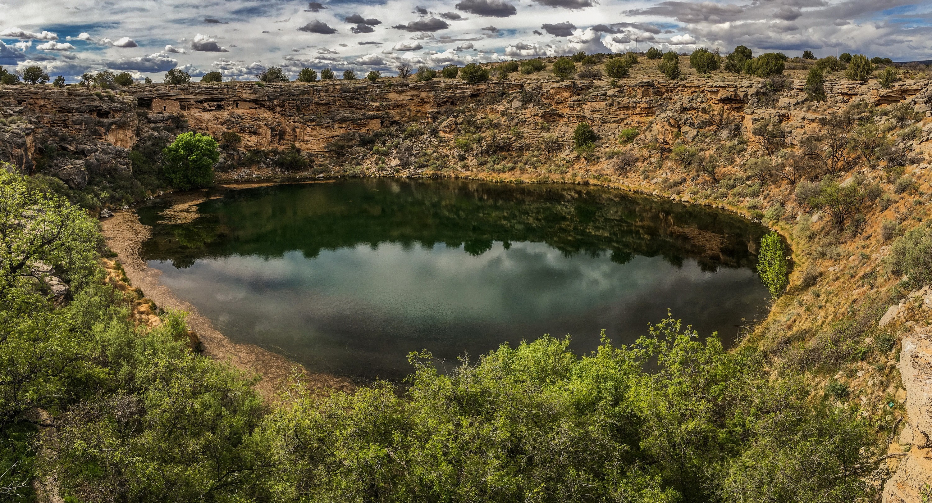 Montezuma Castle National Monument, Arizona HD Wallpaper