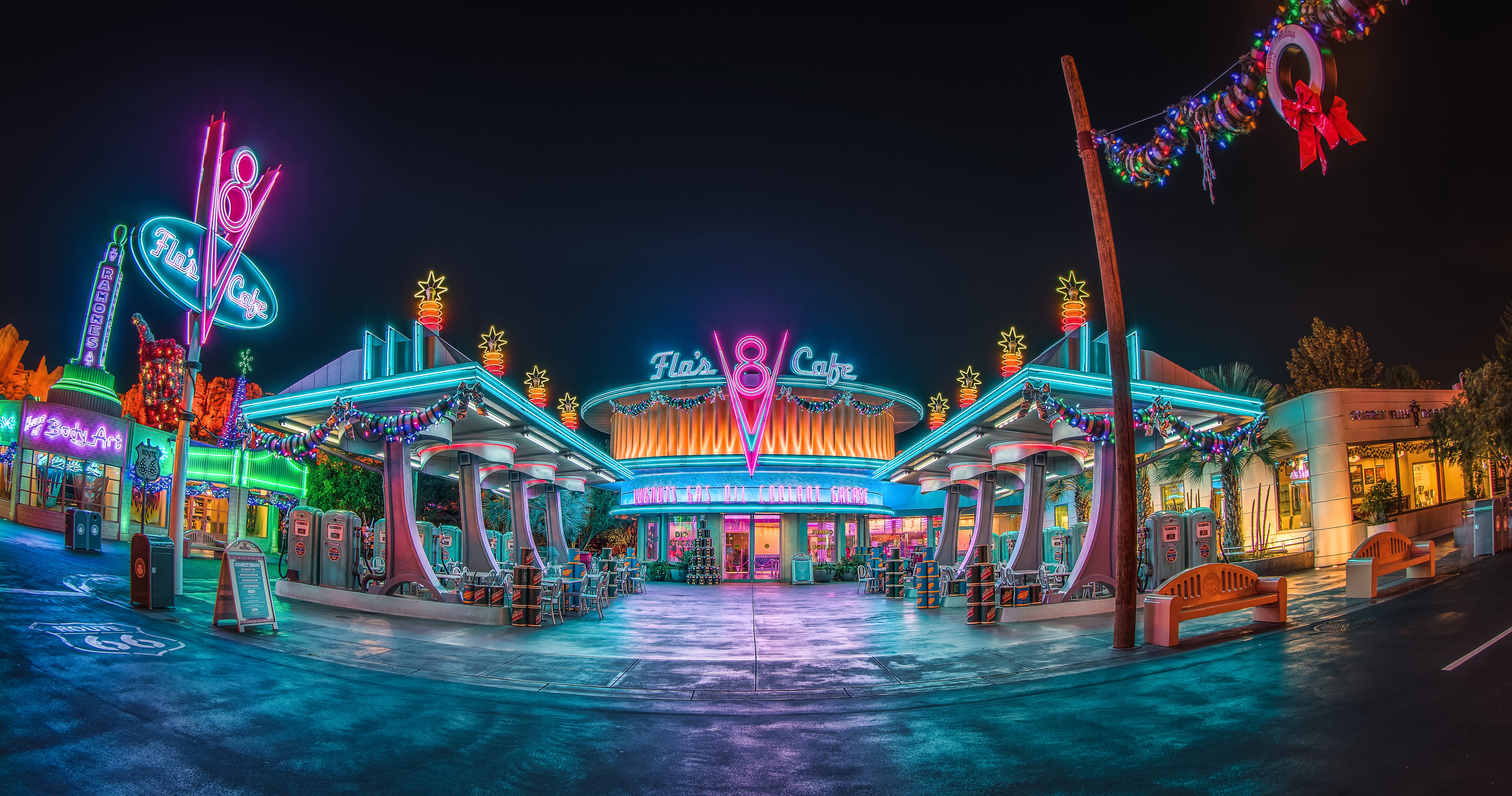 Flo's V8 Cafe at Disneyland California at Night HD Wallpaper