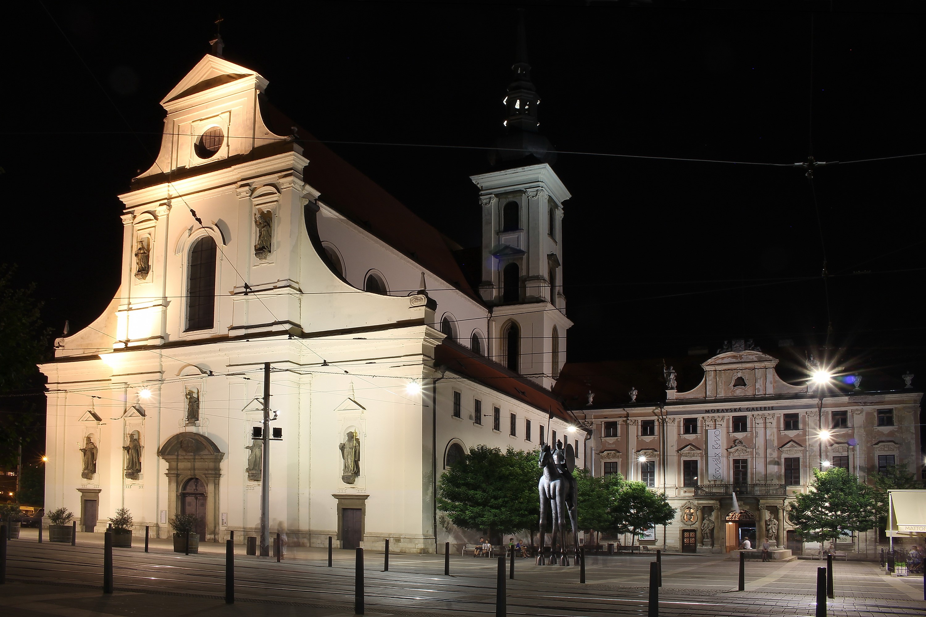 Church and building at night in Brno, Czech Republic HD Wallpaper