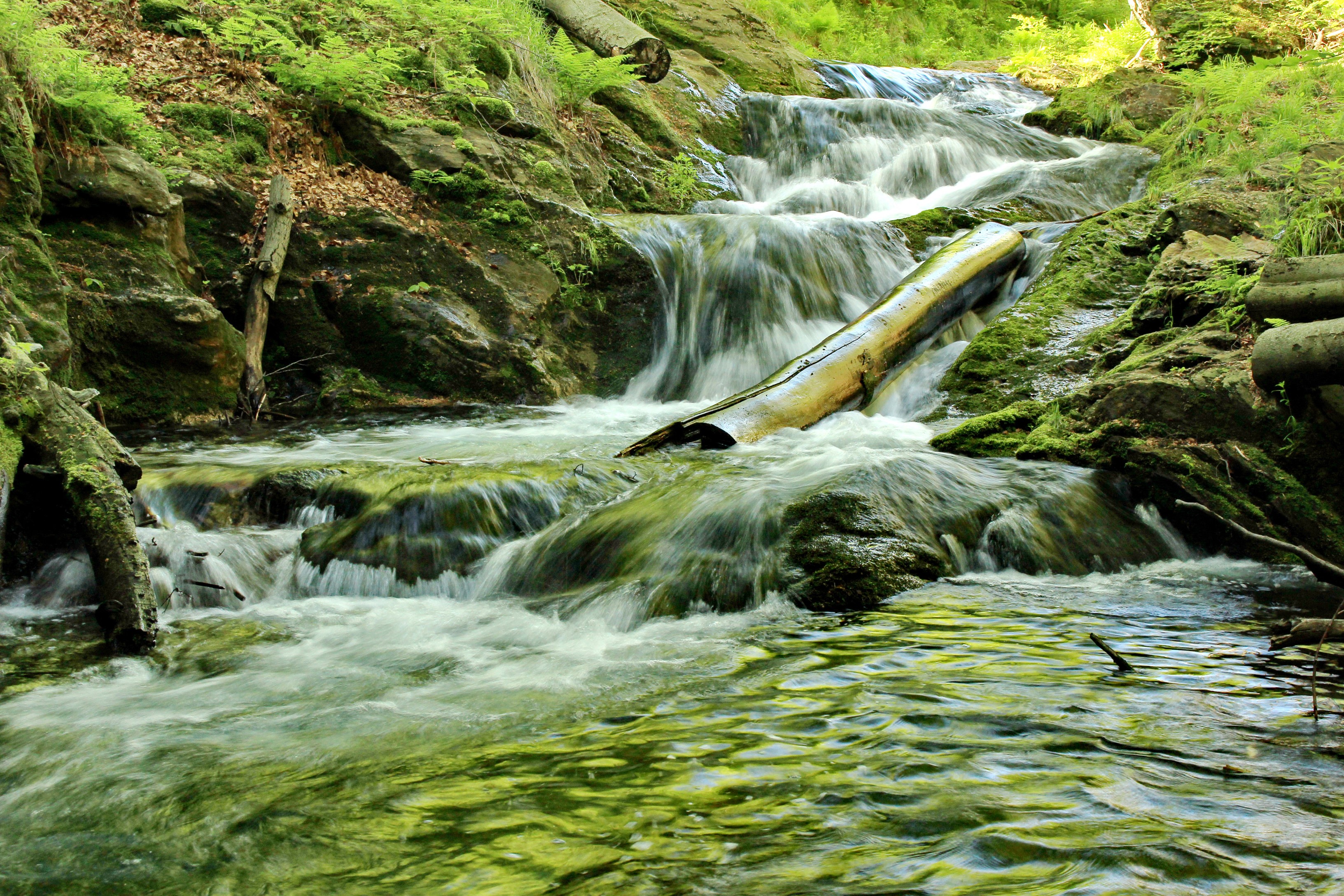 Waterfalls and mossy rocks in Jeseniky Mountains, Czech Republic HD Wallpaper