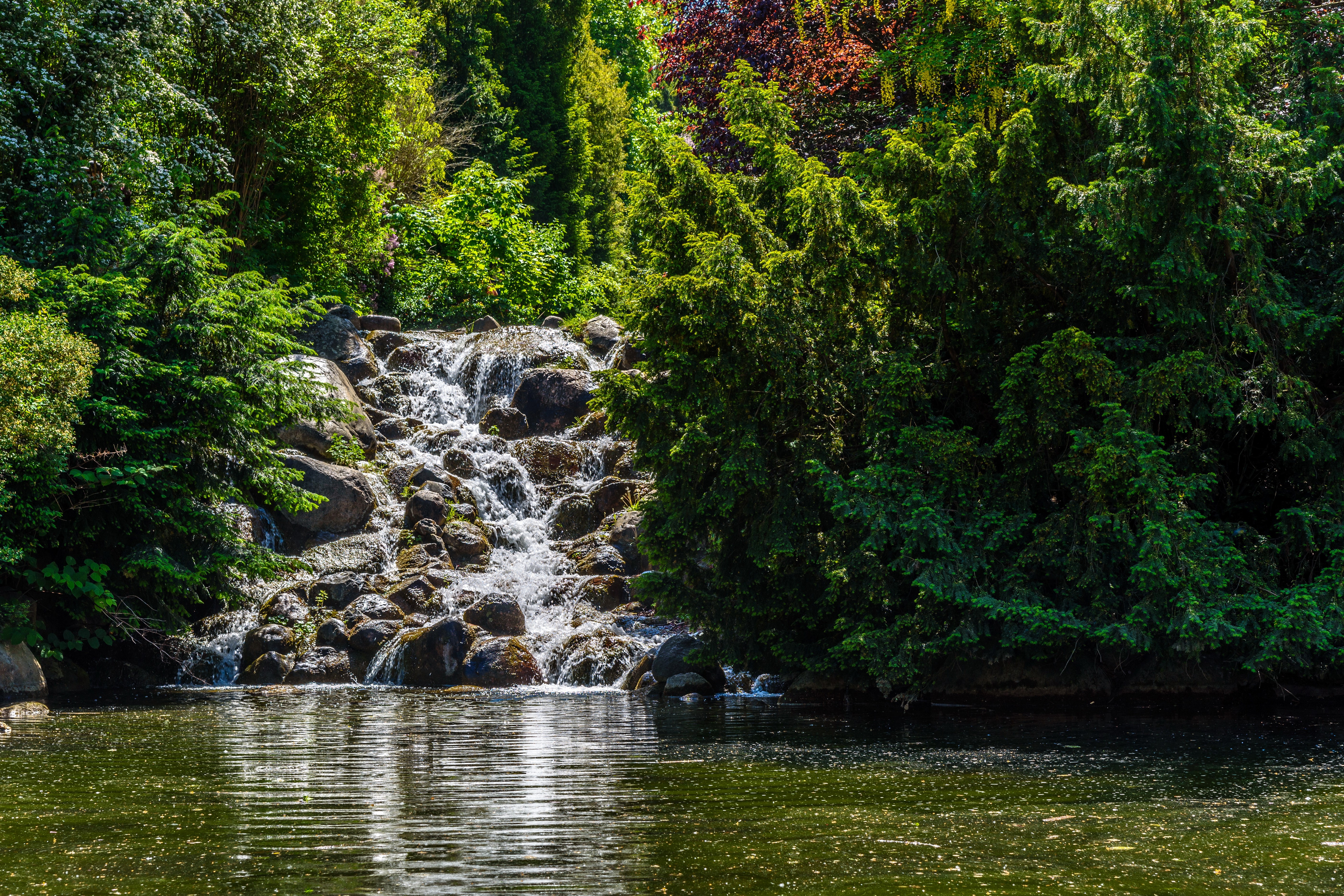 Waterfall in Viktoriapark, Berlin, Germany HD Wallpaper