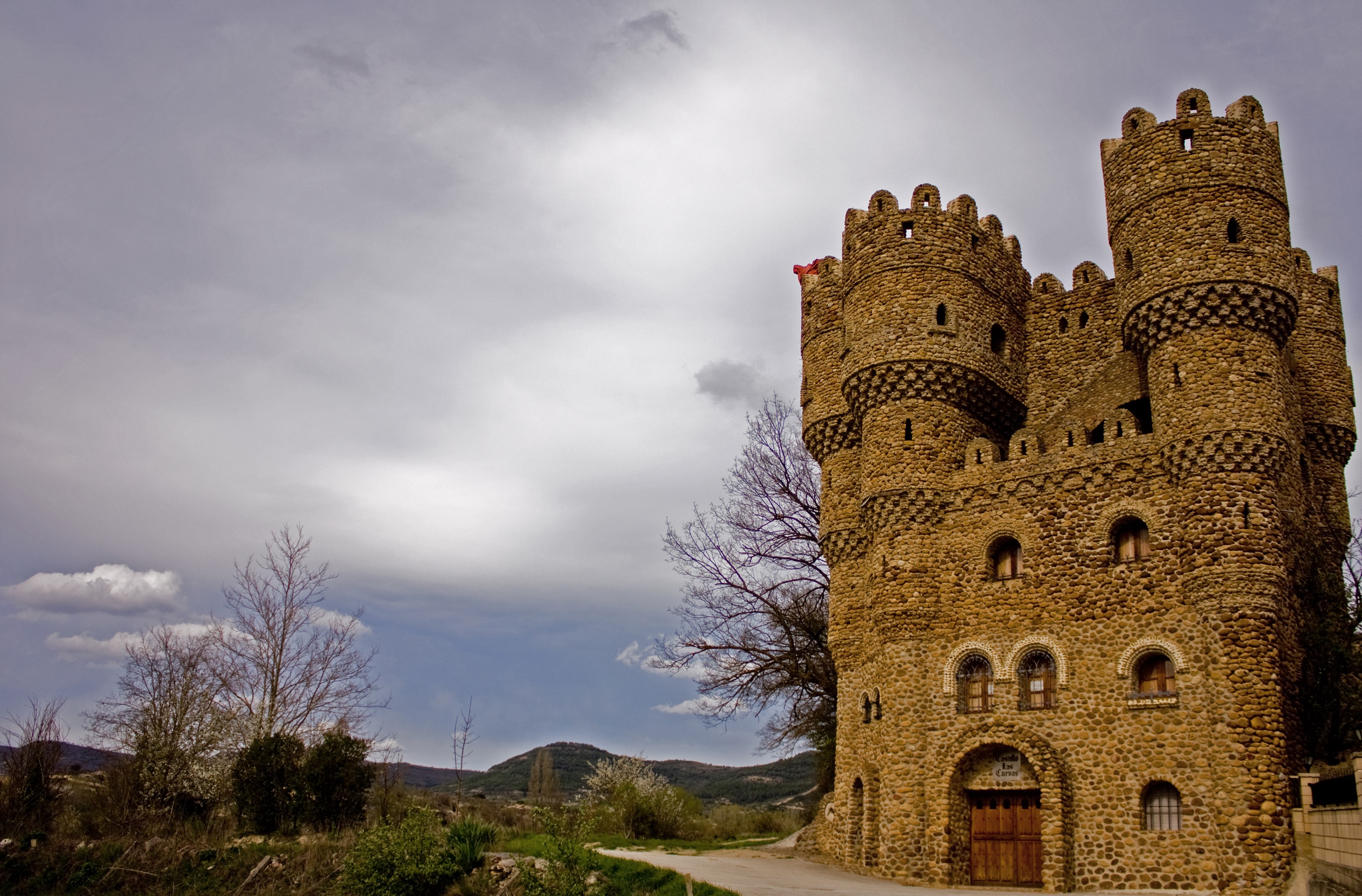 Castillo Las Cuevas in Spain HD Wallpaper