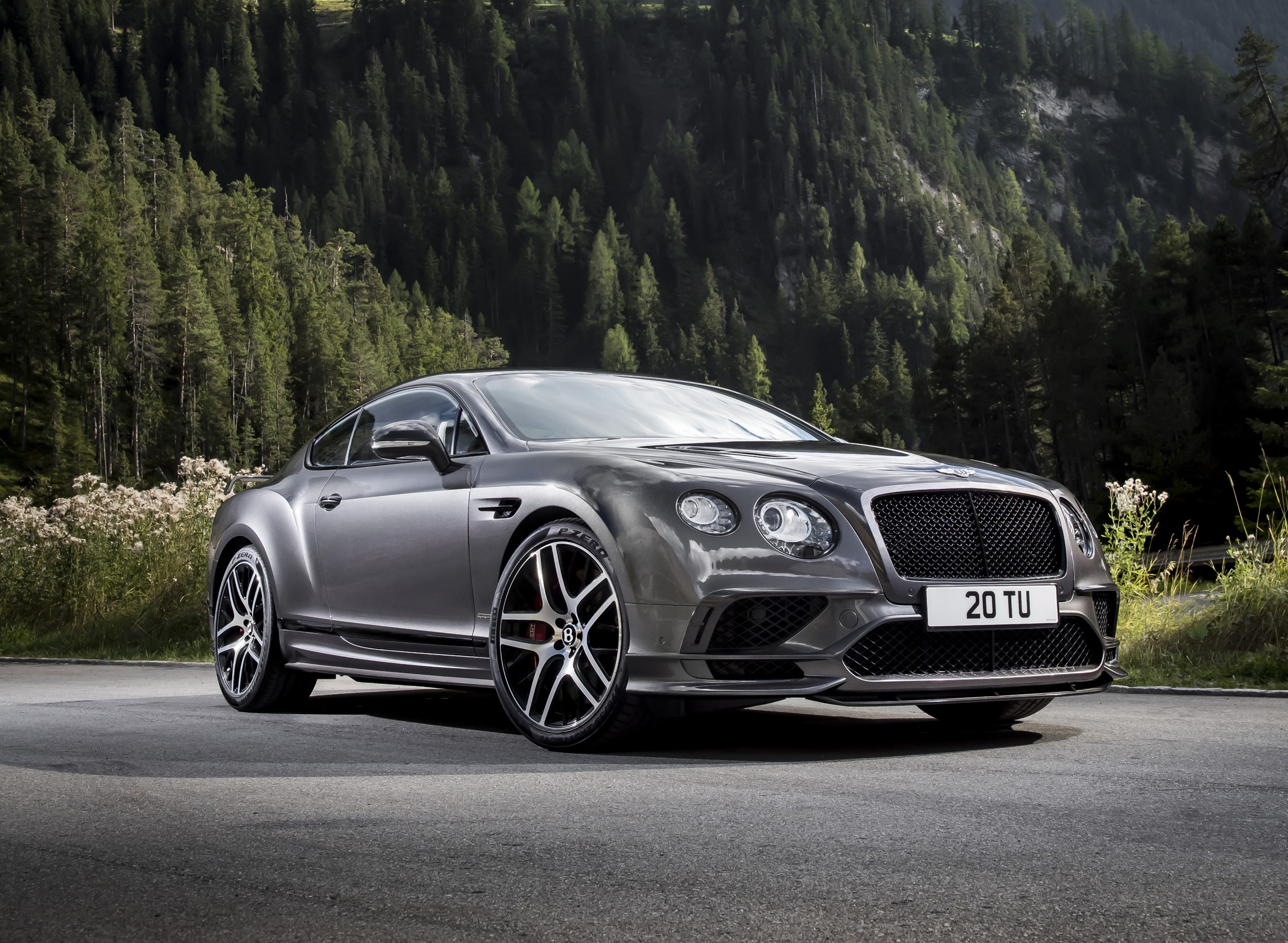Bentley Continental Supersports Coupe on a Mountain Road HD Wallpaper