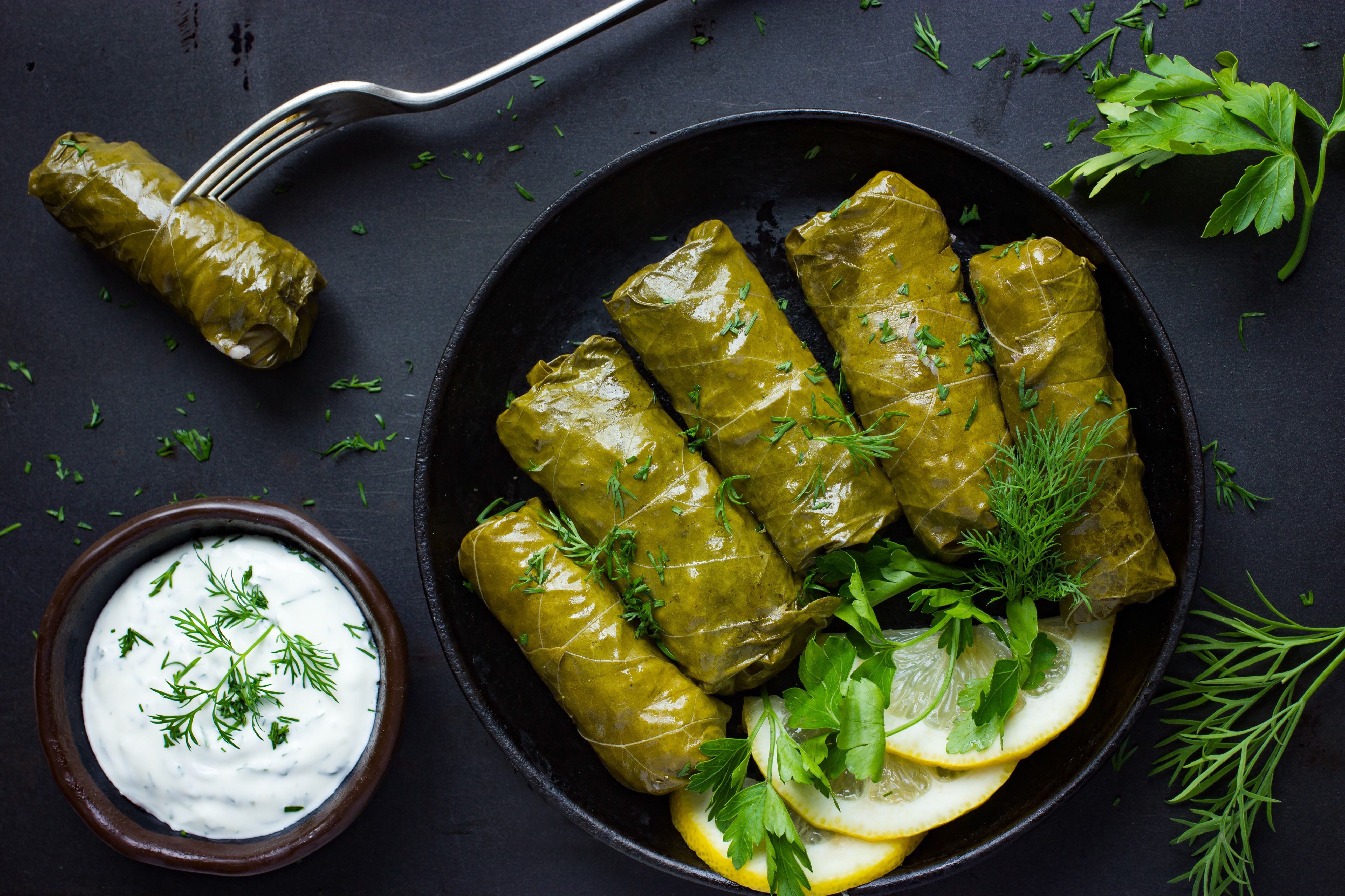 Dolma with lemons and dip HD Wallpaper