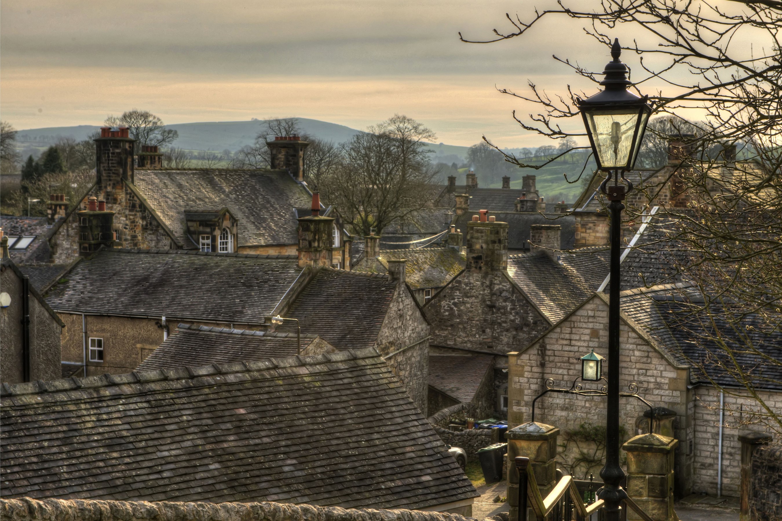 Hartington Derbyshire Village with Street Lamp HD Wallpaper