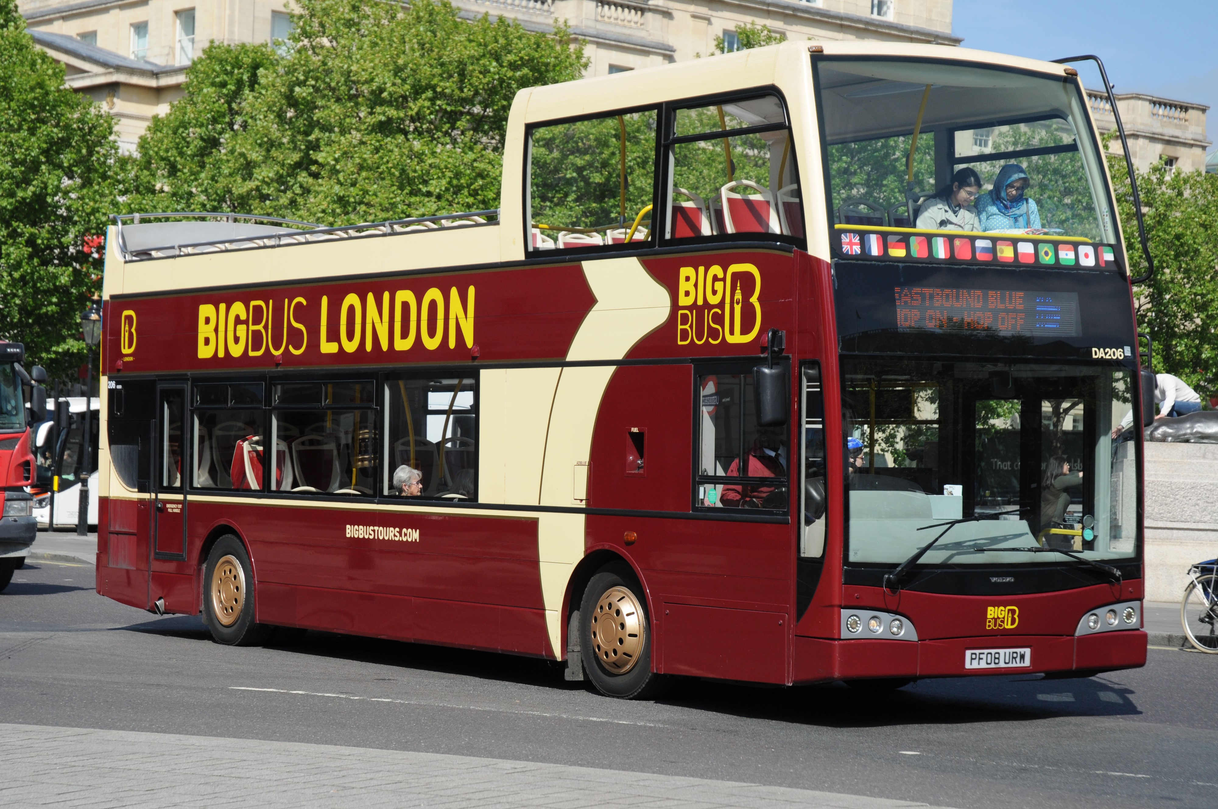 Big Bus London double-decker bus HD Wallpaper