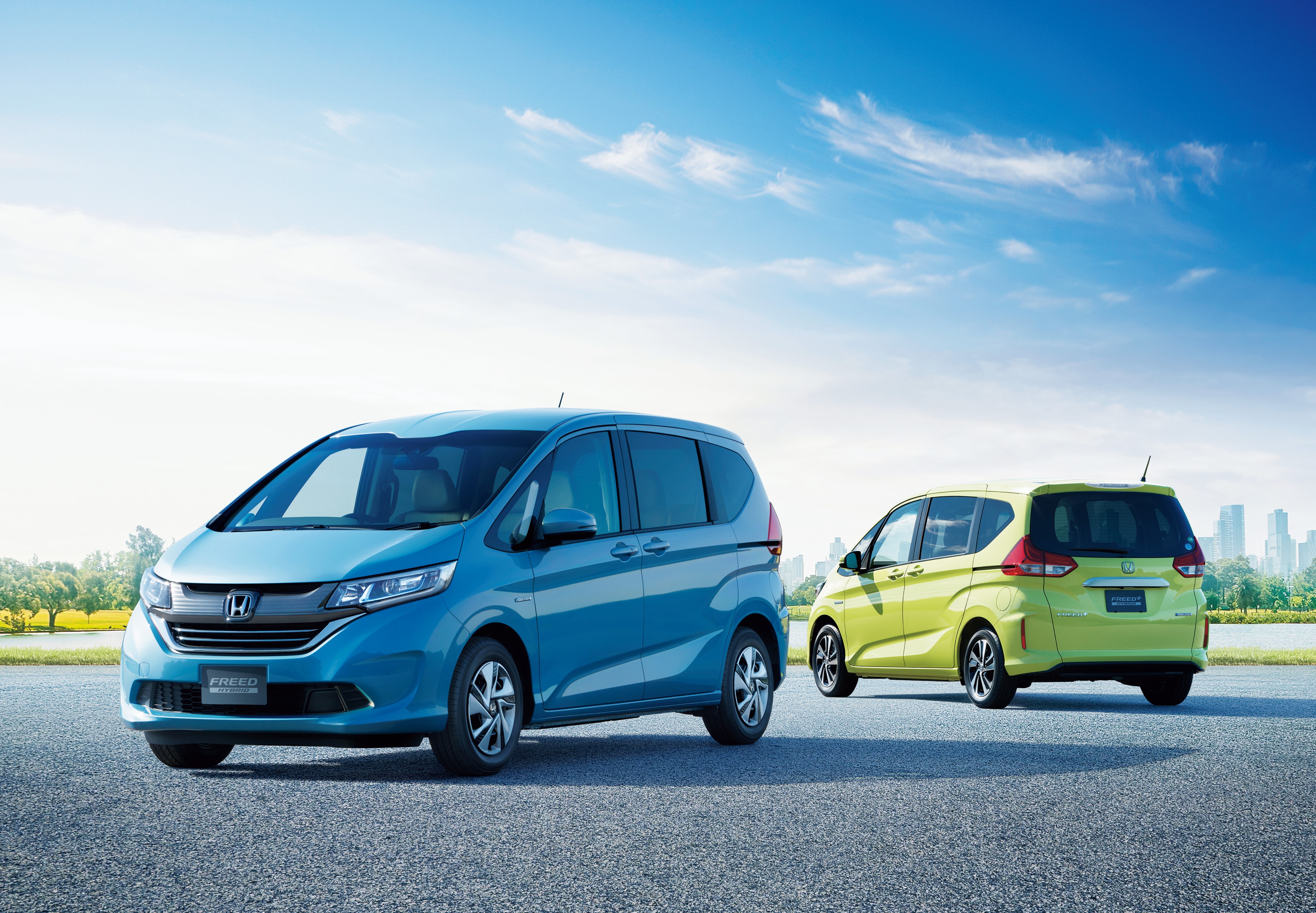 Two Honda Freed Cars HD Wallpaper
