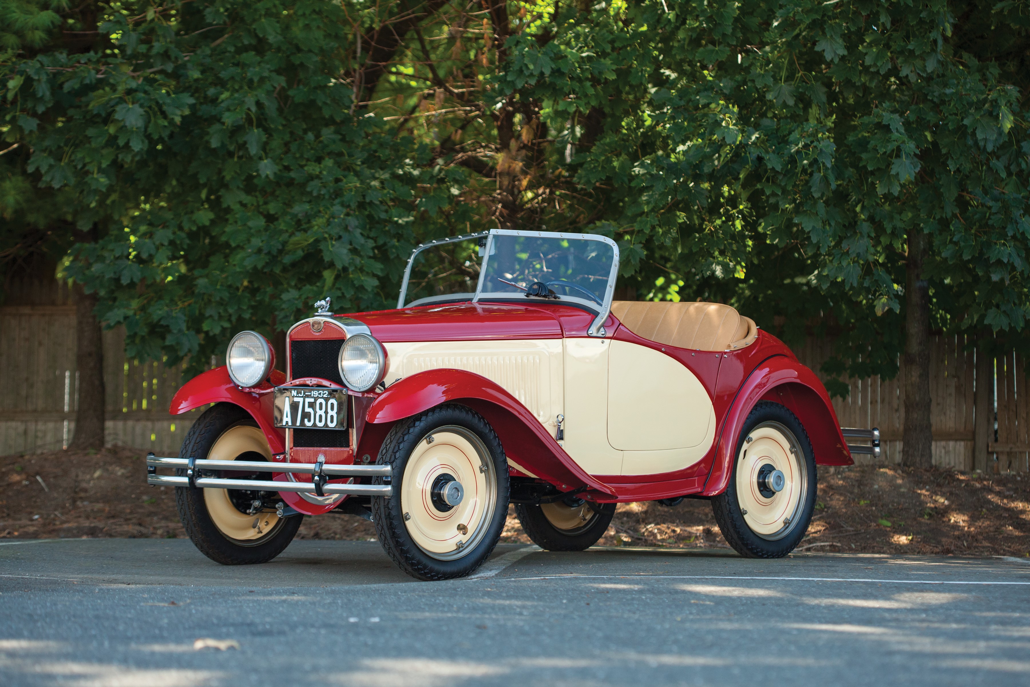 1932 American Austin Roadster with NJ License Plate A7588 HD Wallpaper