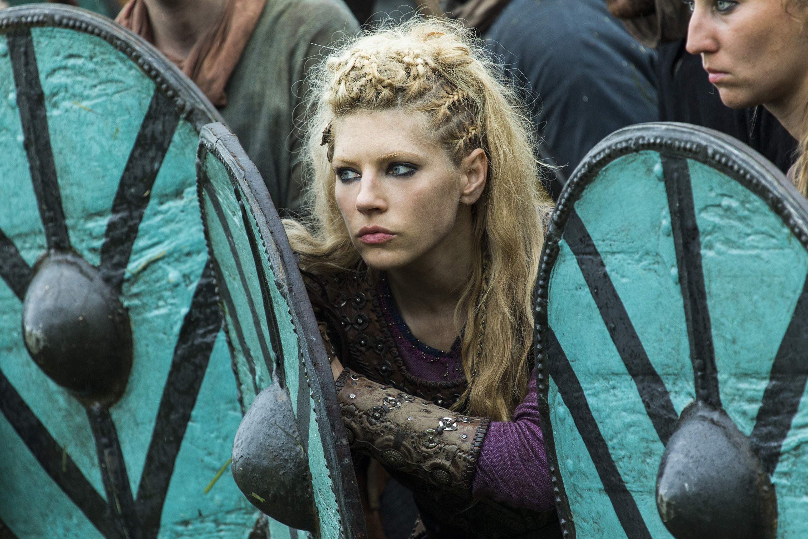 Lagertha from Vikings with shields HD Wallpaper