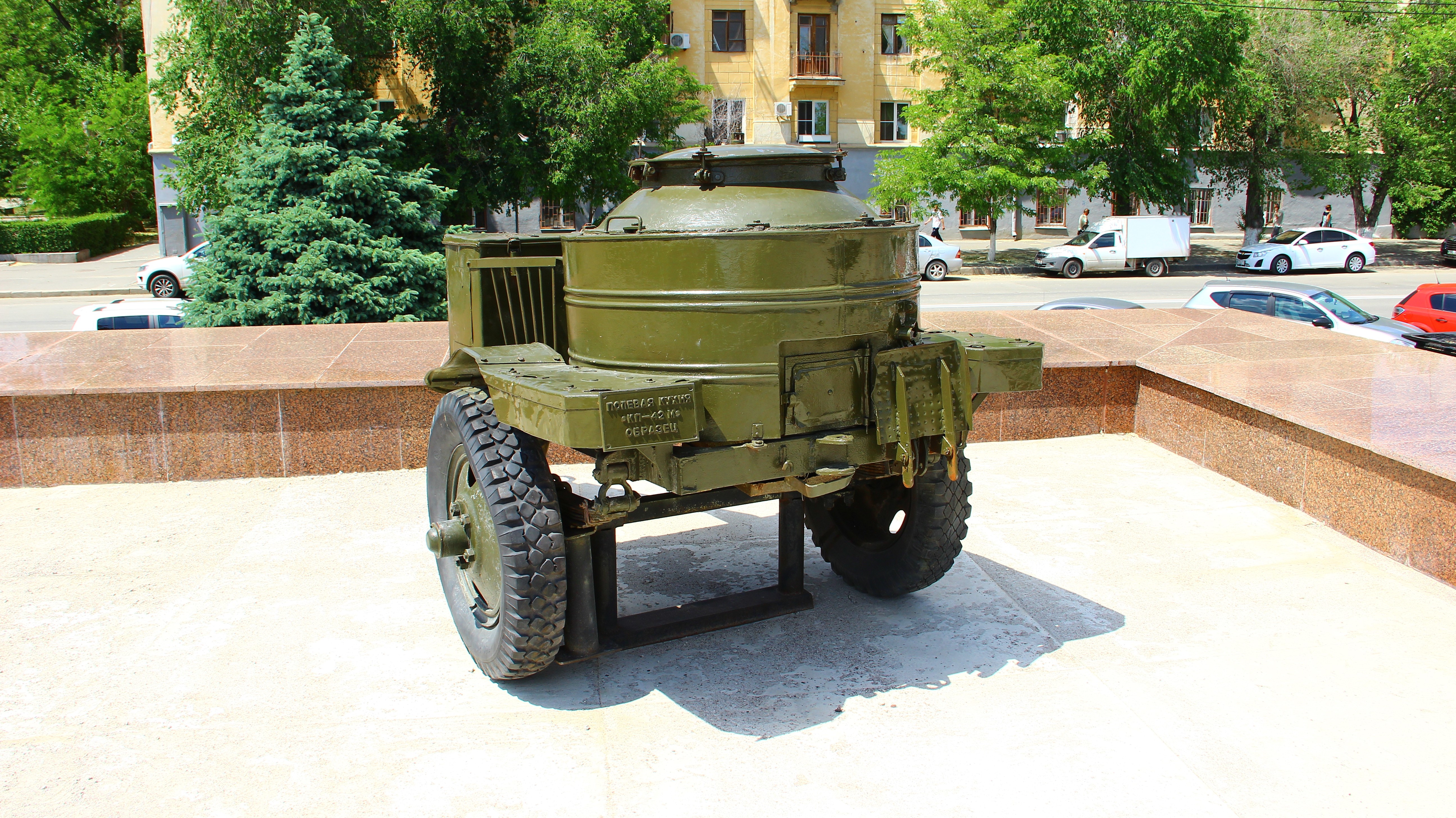 KP-42M Field Kitchen in Volgograd, Russia HD Wallpaper