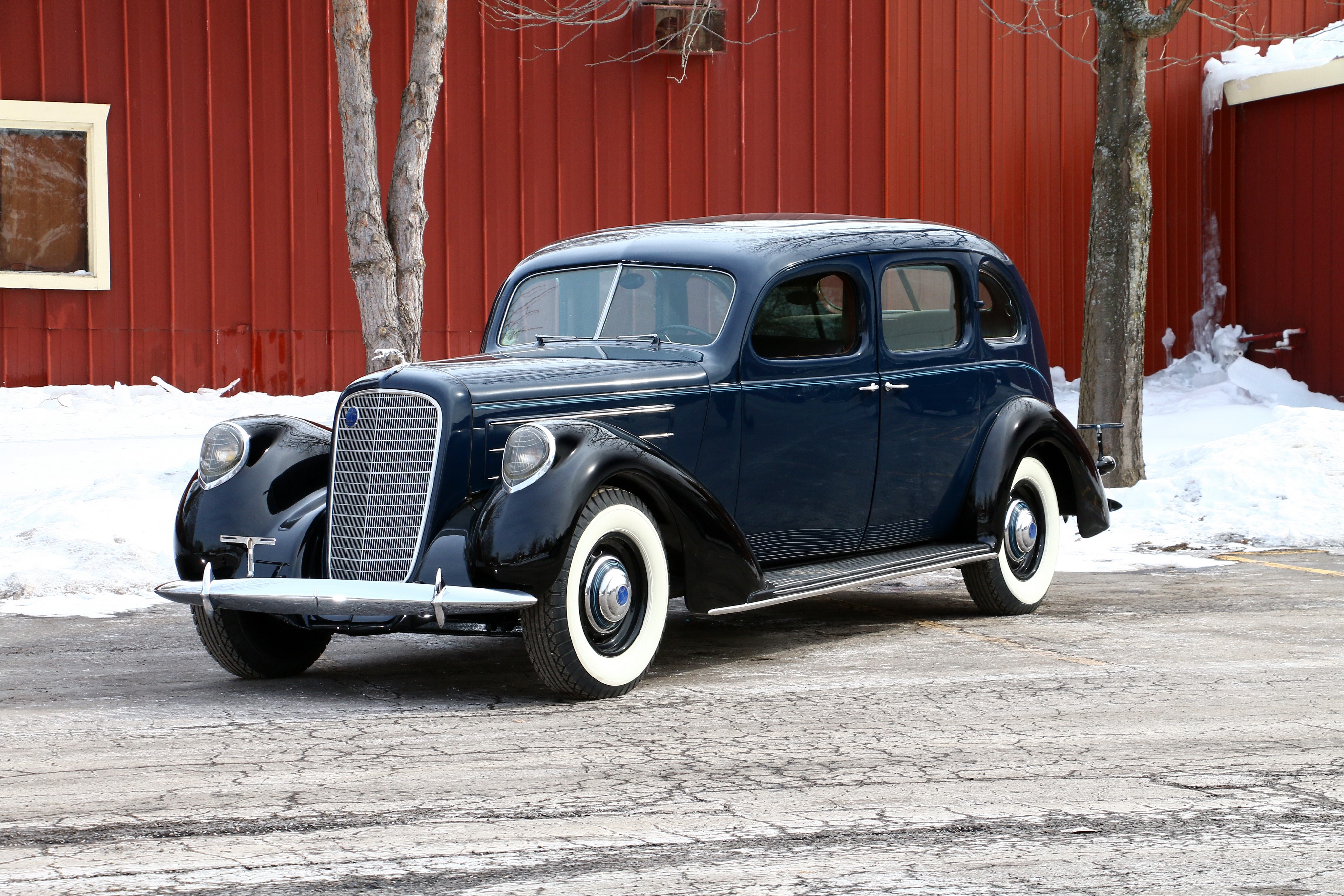 1937 Lincoln Model K Limousine HD Wallpaper