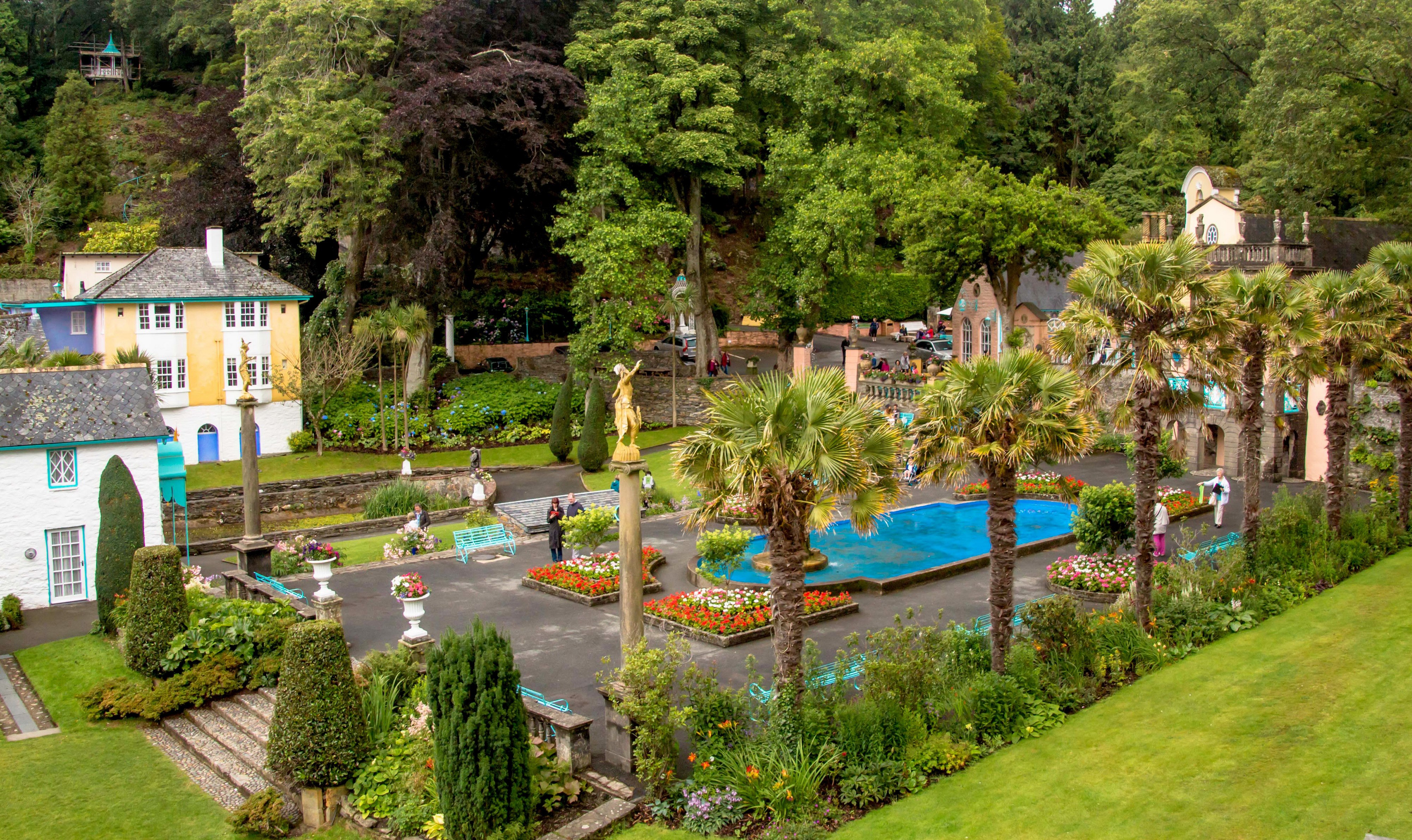 Portmeirion Village with Gardens and Pool HD Wallpaper
