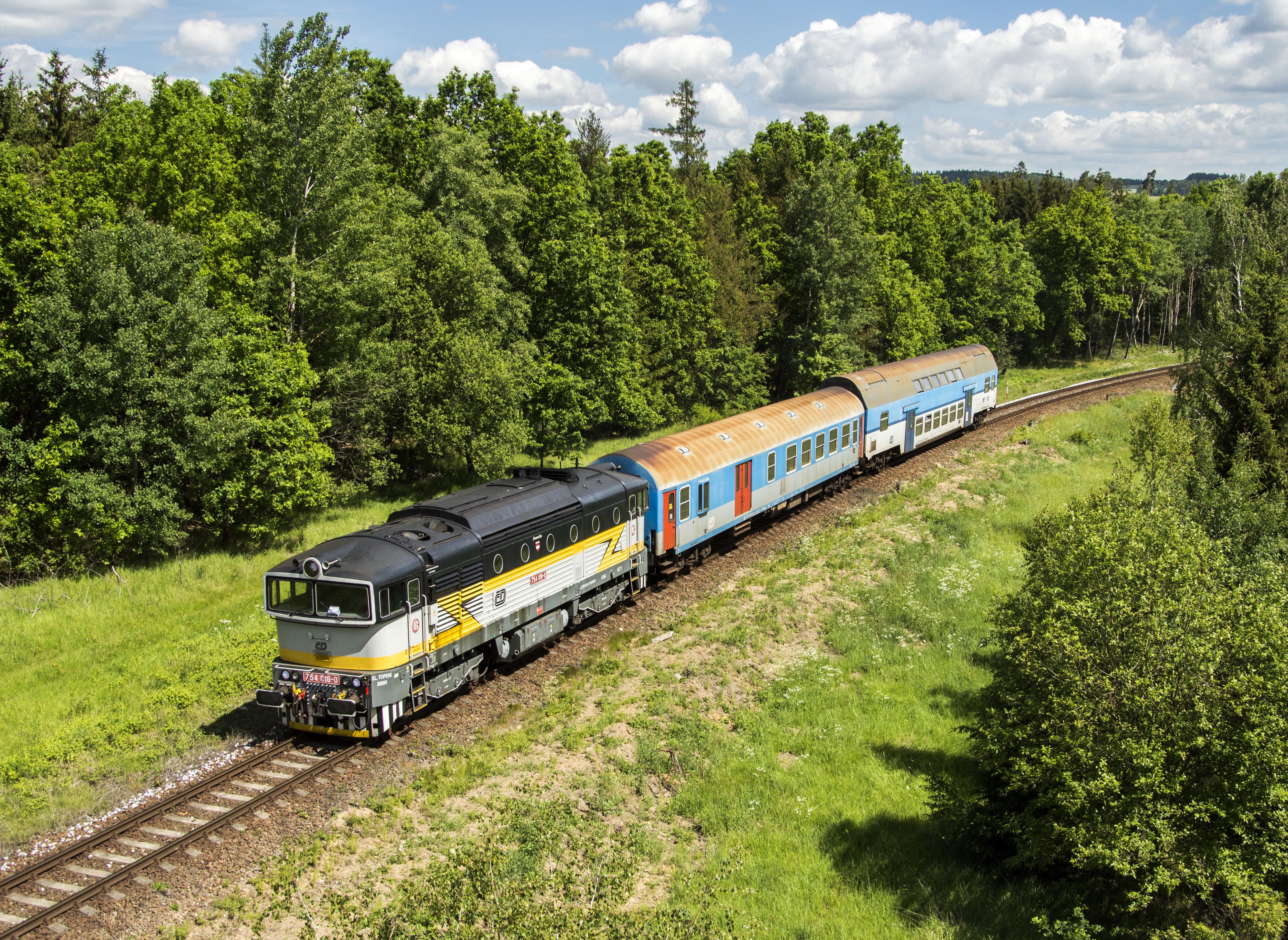 Train in Czech Republic HD Wallpaper