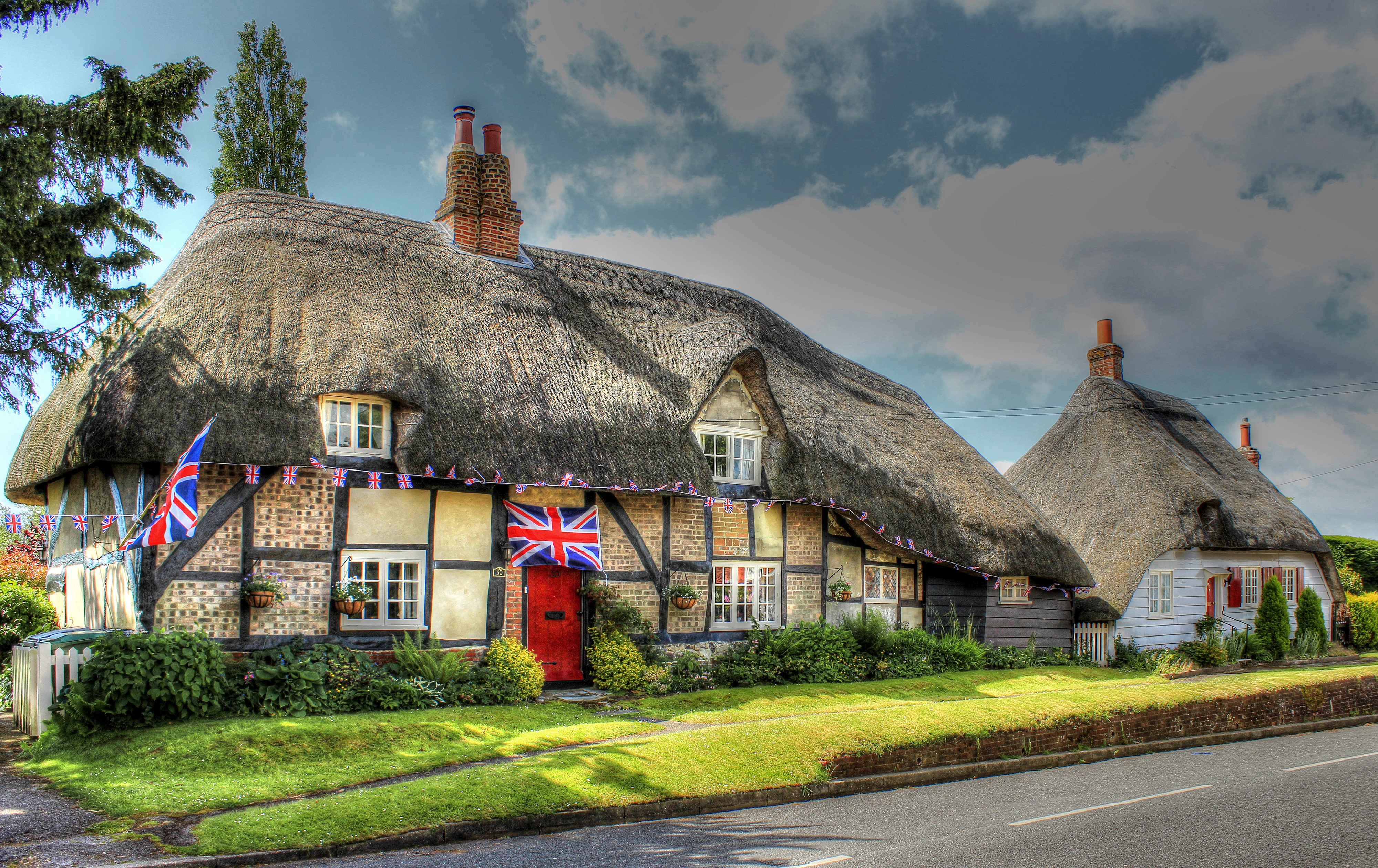 4K Southwick England Houses Street Design Shrubs HD Wallpaper