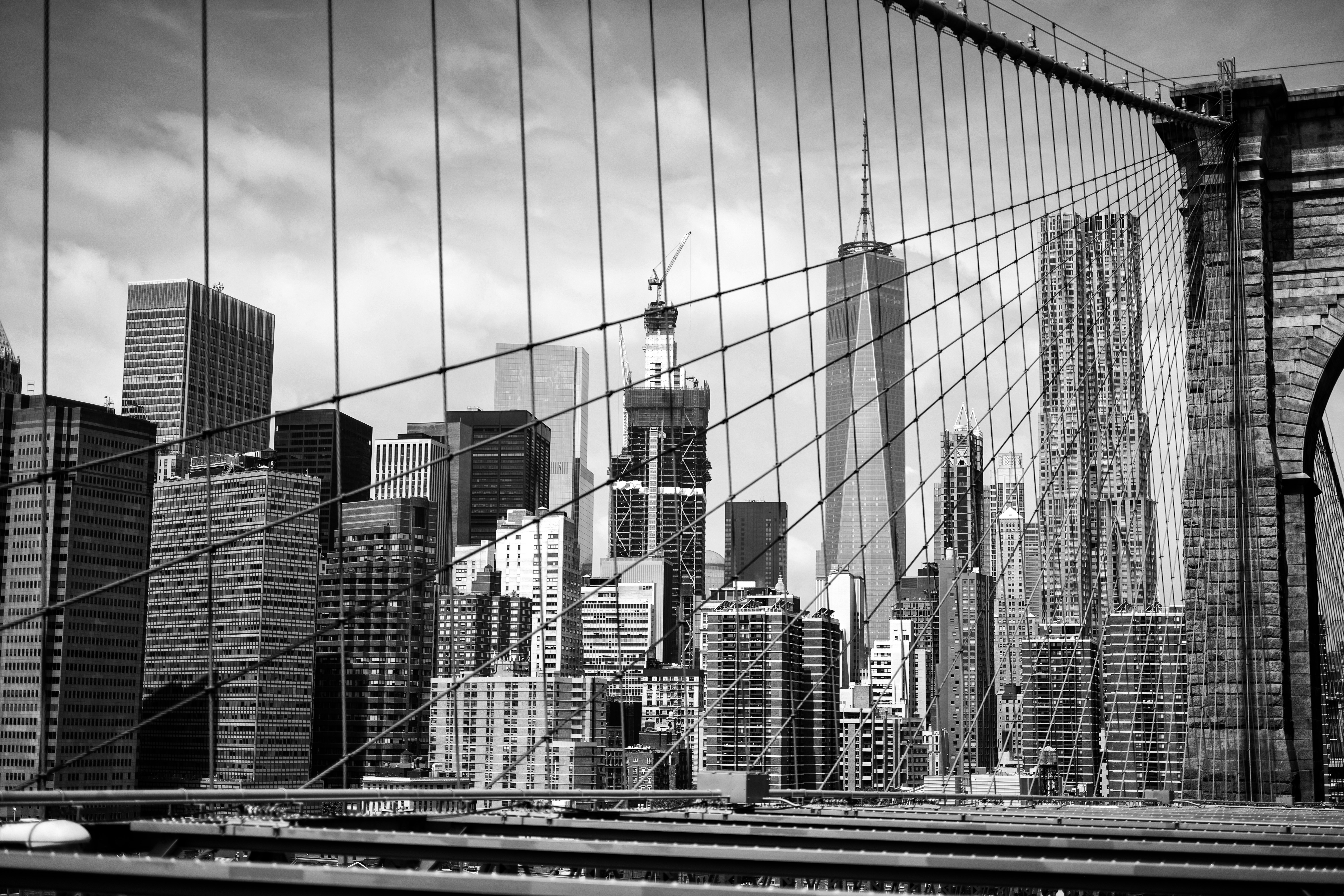 Brooklyn Bridge with Manhattan Skyscrapers HD Wallpaper