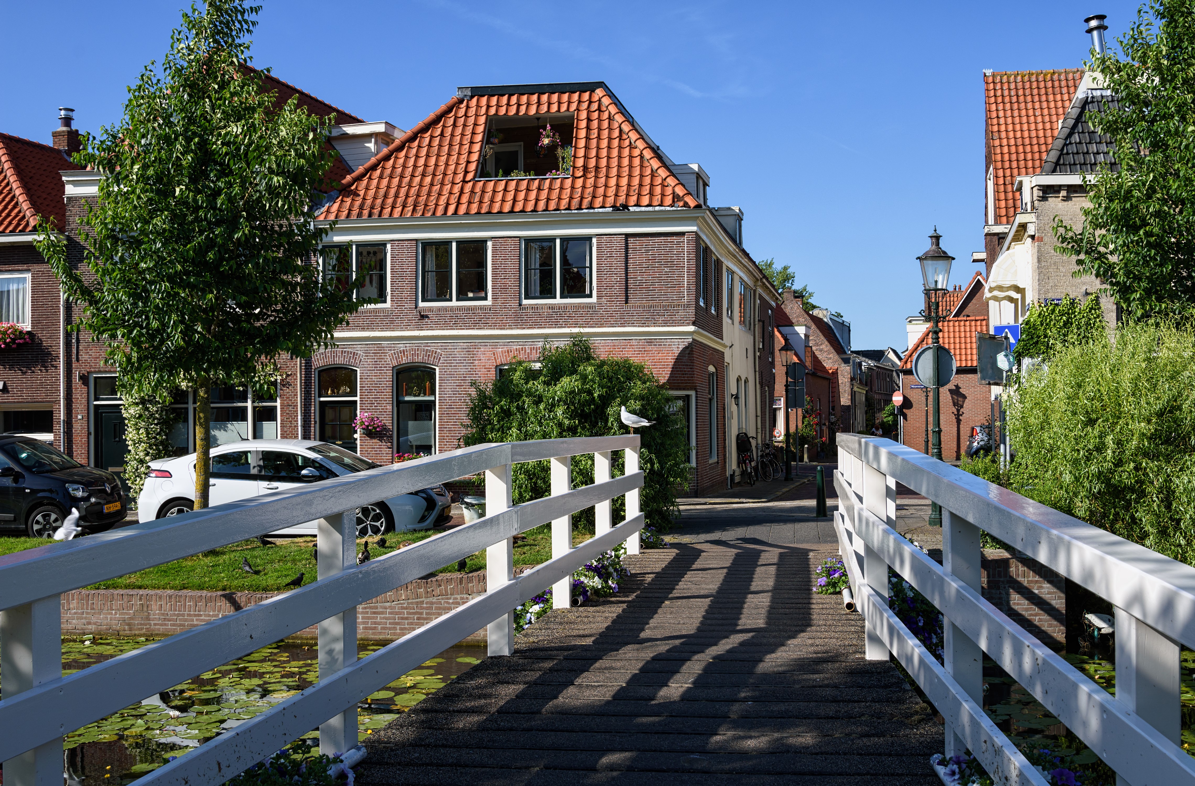 Houses and bridge in Weesp, Netherlands HD Wallpaper