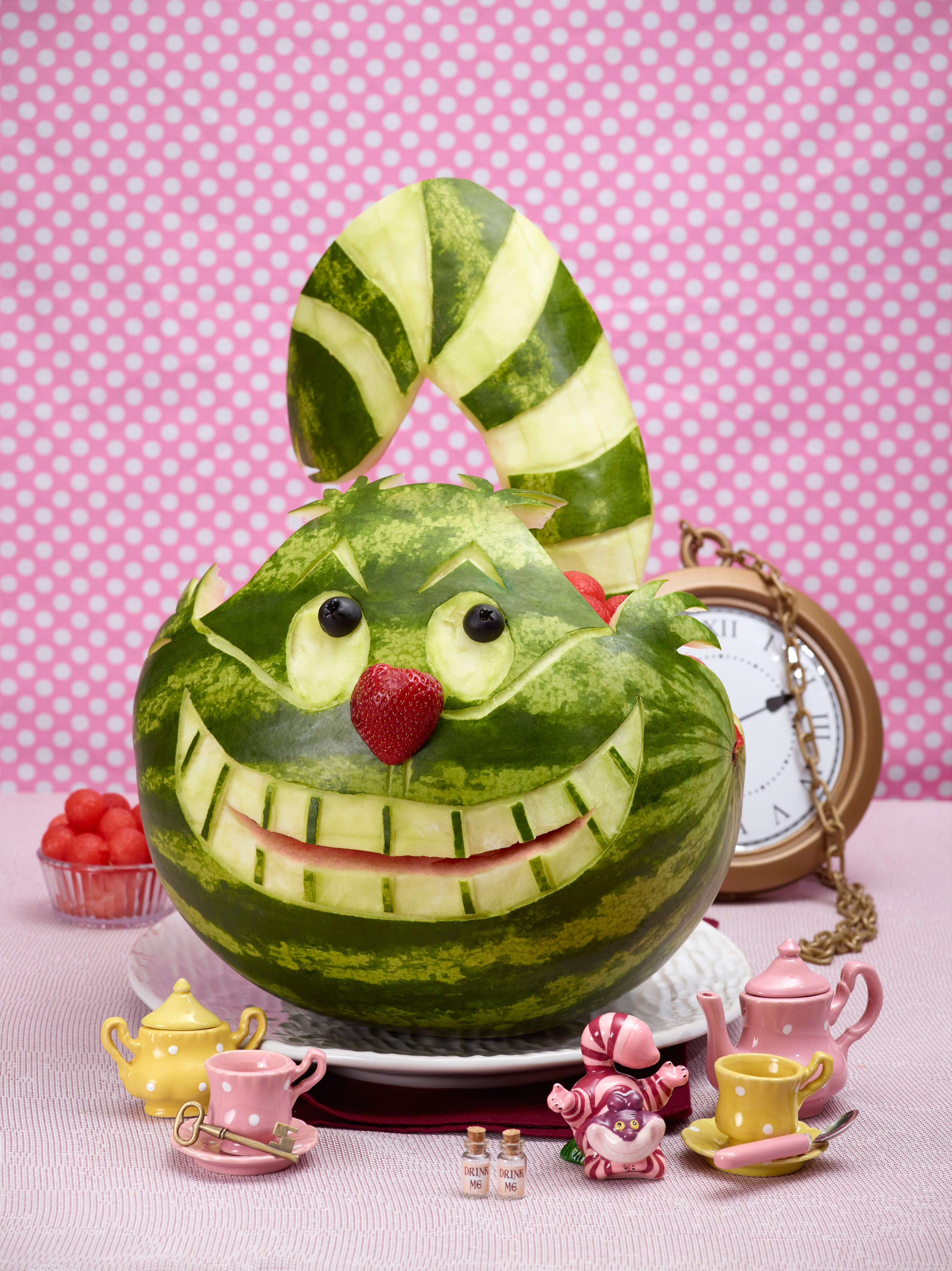 Cheshire Cat watermelon carving with Alice in Wonderland tea set HD Phone Wallpaper