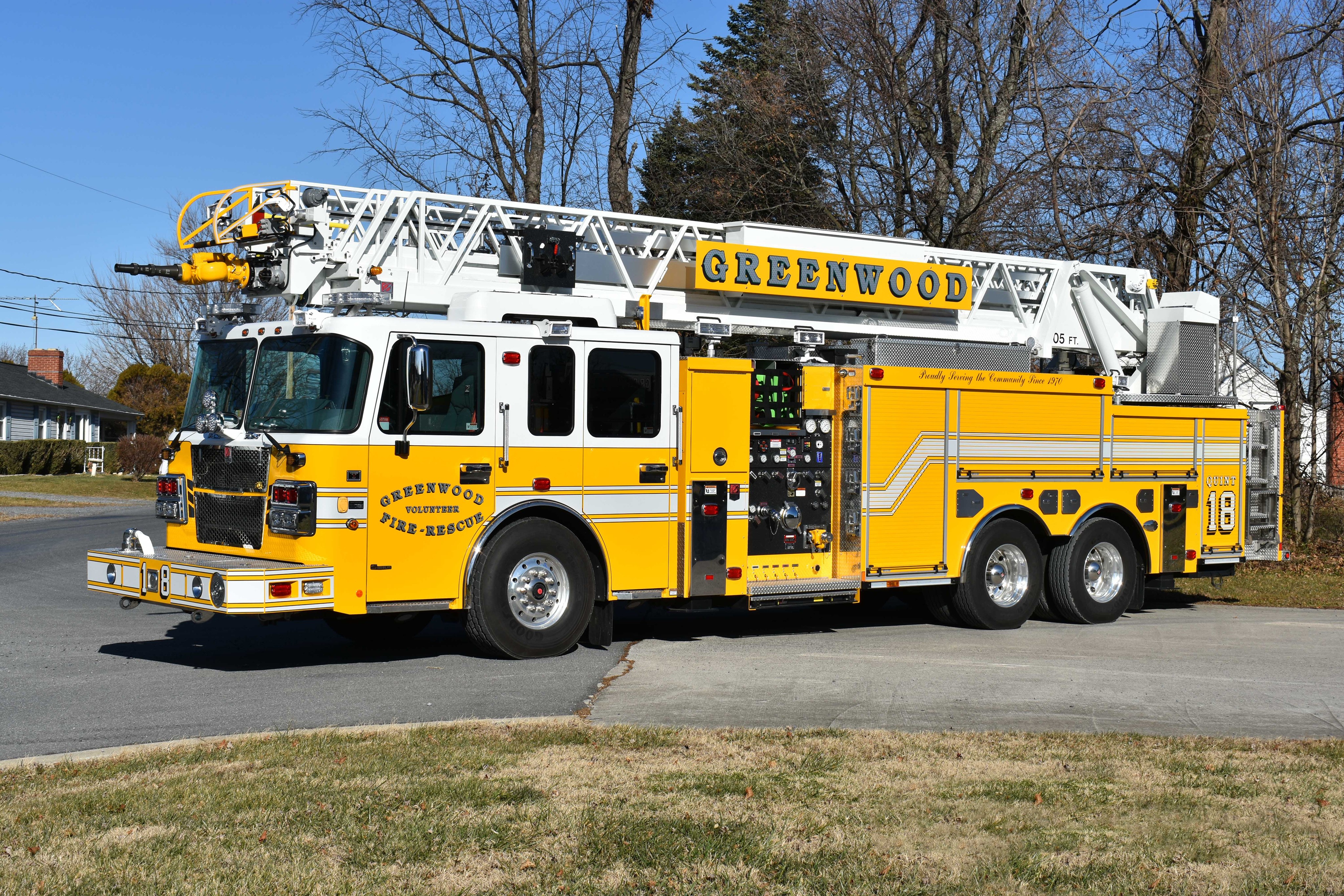 4K Spartan Gladiator Smeal Sirius 105 Ladder Fire Engine HD Wallpaper