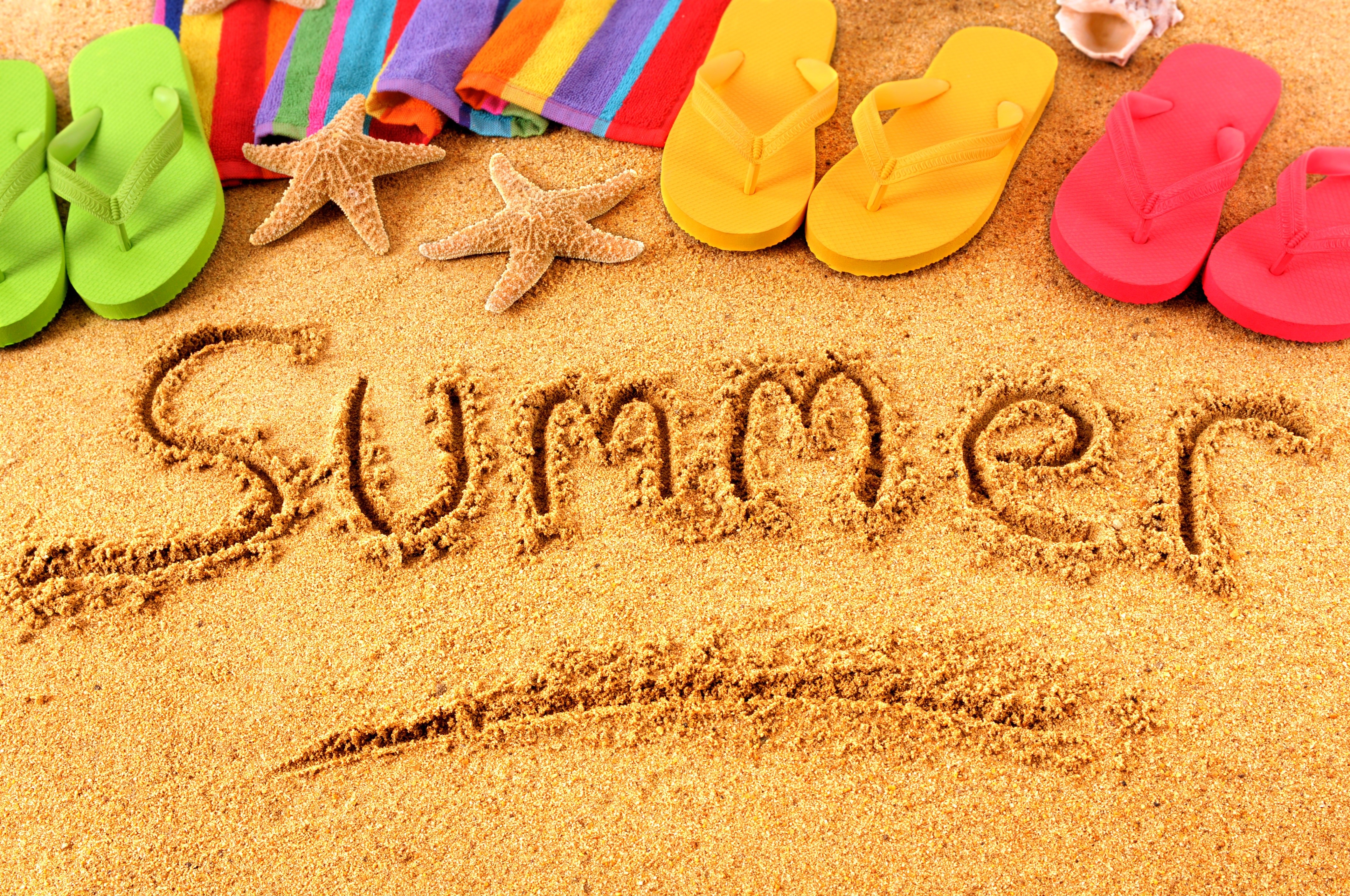 Summer written in sand with flip-flops and starfish HD Wallpaper
