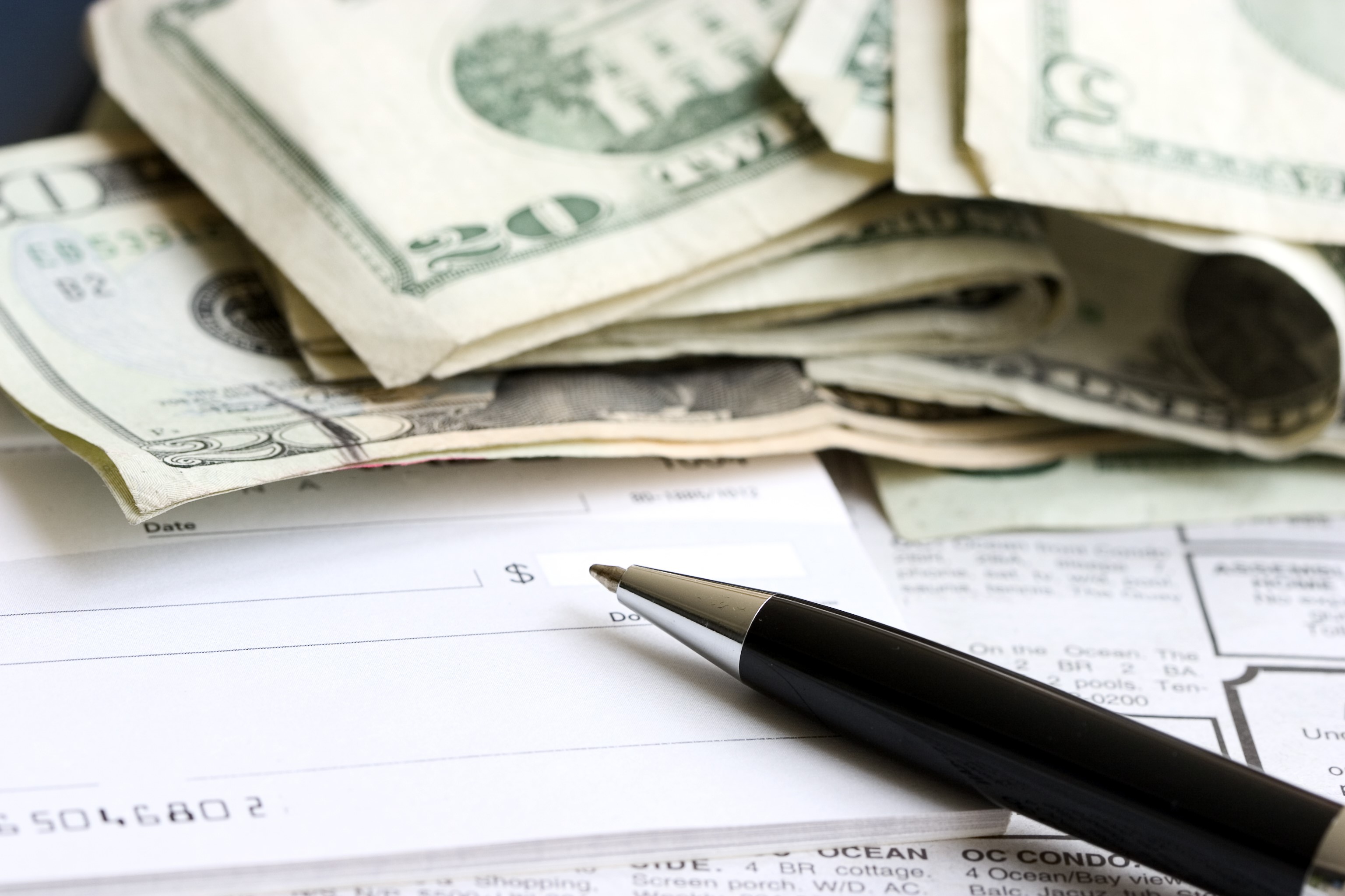 Money and Pen on Check HD Wallpaper