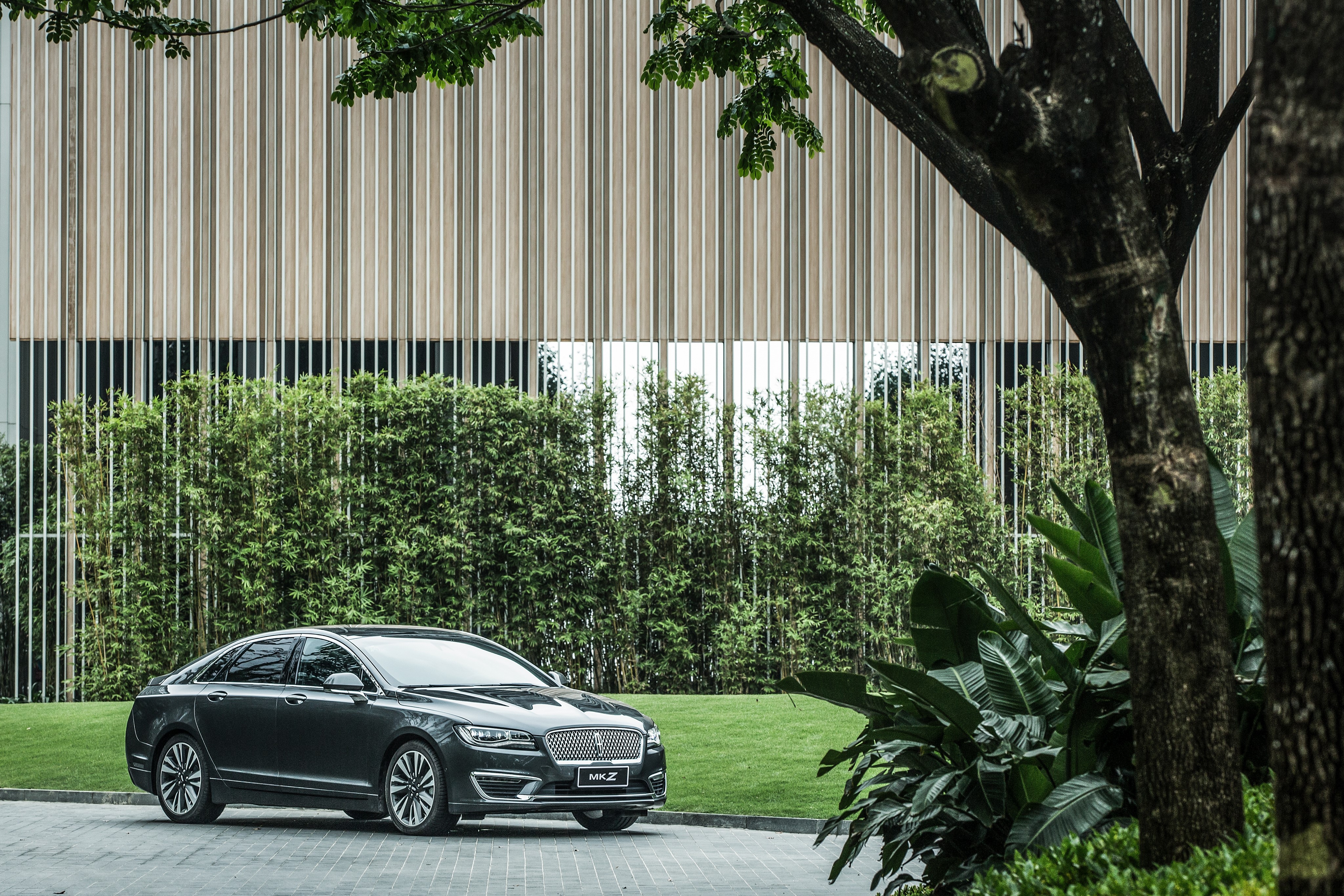 2017 Lincoln MKZ Metallic Green HD Wallpaper
