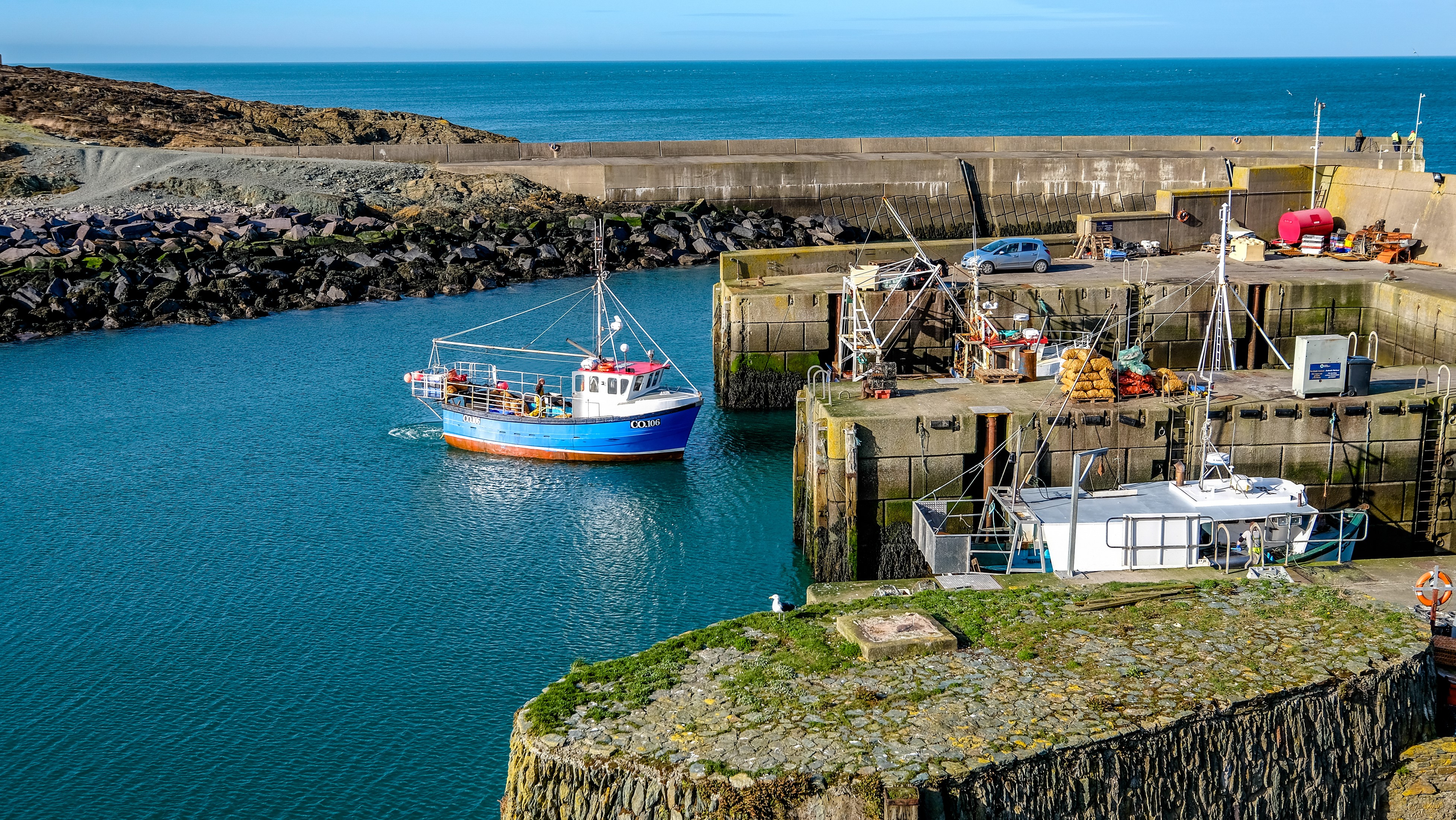 Fishing boats in Amlwch Harbour, Wales HD Wallpaper