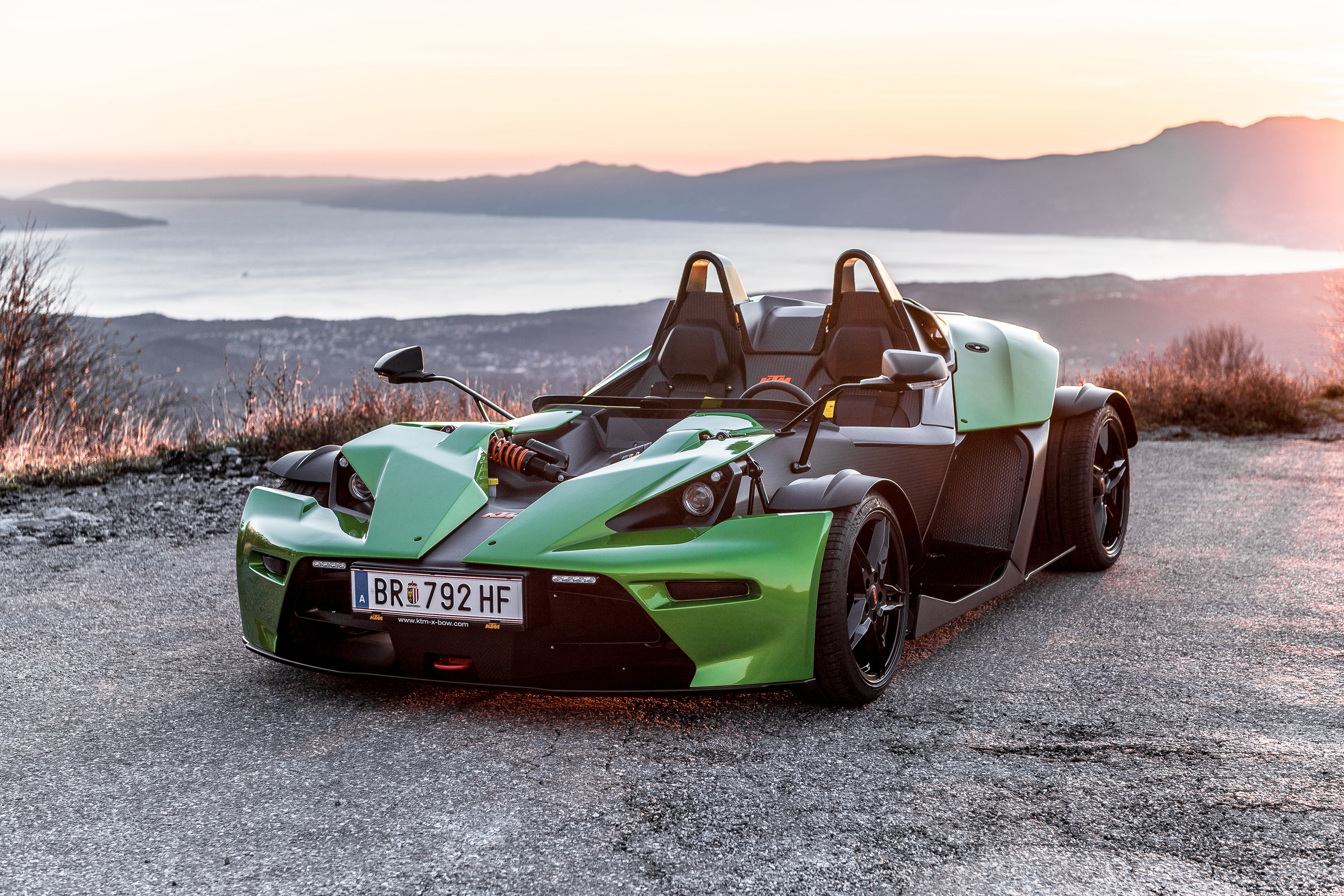 Green 2016 KTM X-Bow R car HD Wallpaper