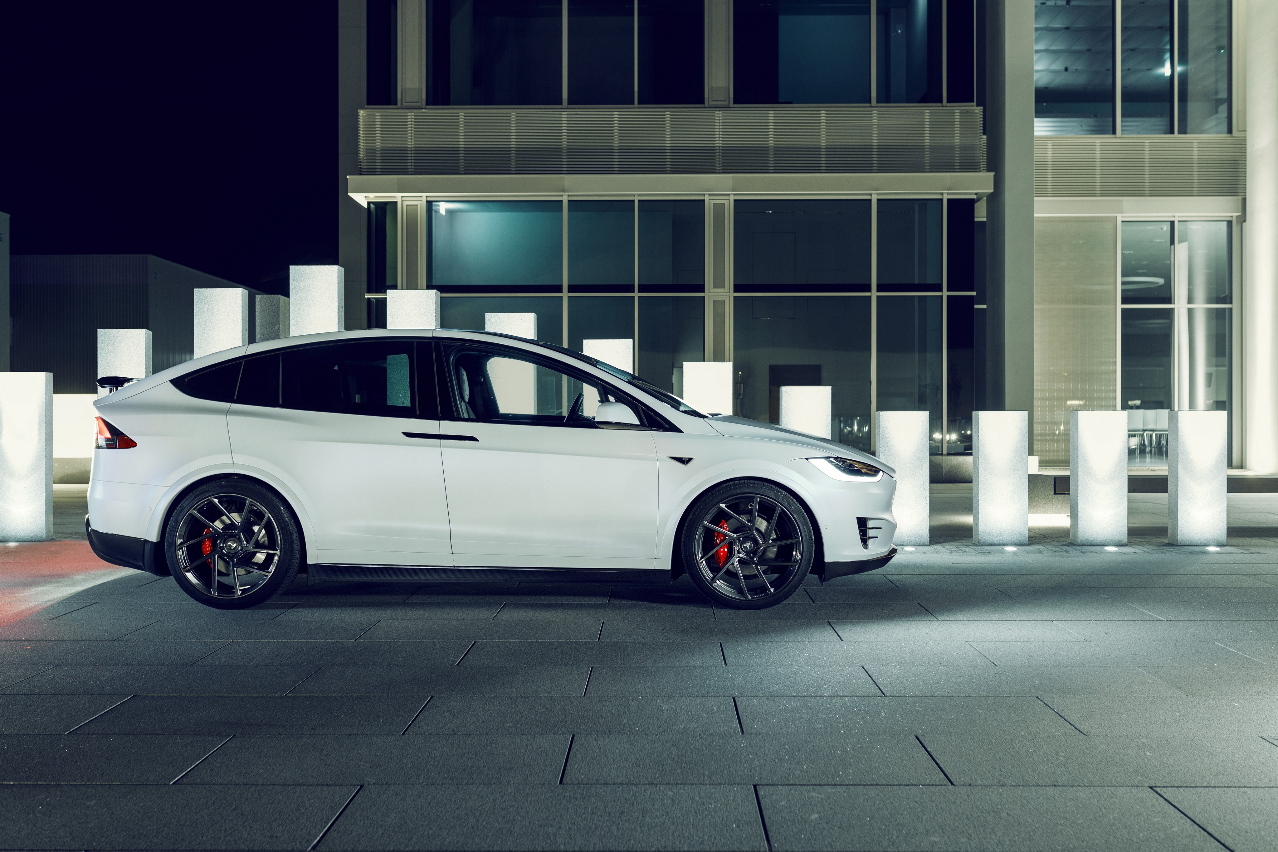 4K White 2017 Novitec Tesla Model X Side View HD Wallpaper